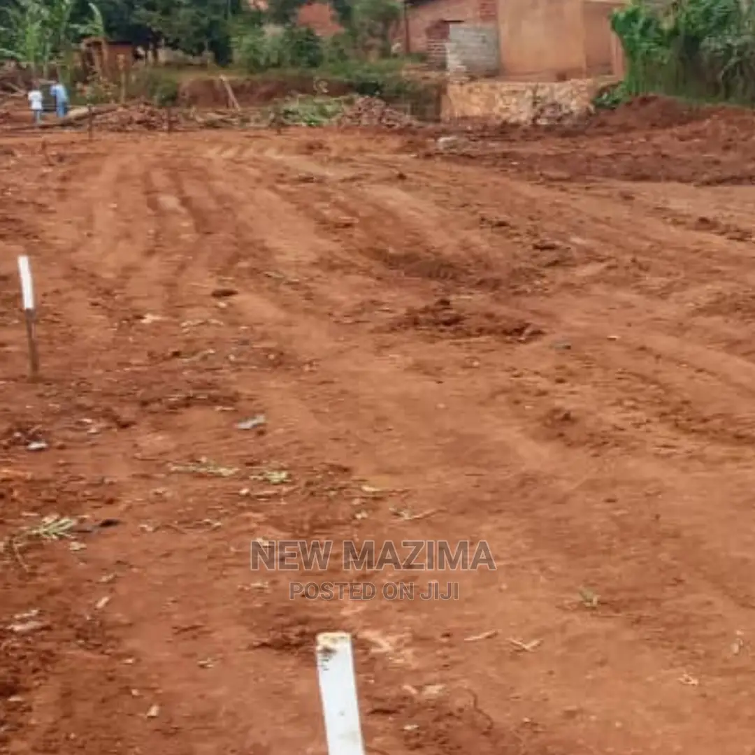 Affordable Plots on Quicksale Inheart of Salaama Munyonyo Rd in Central Division