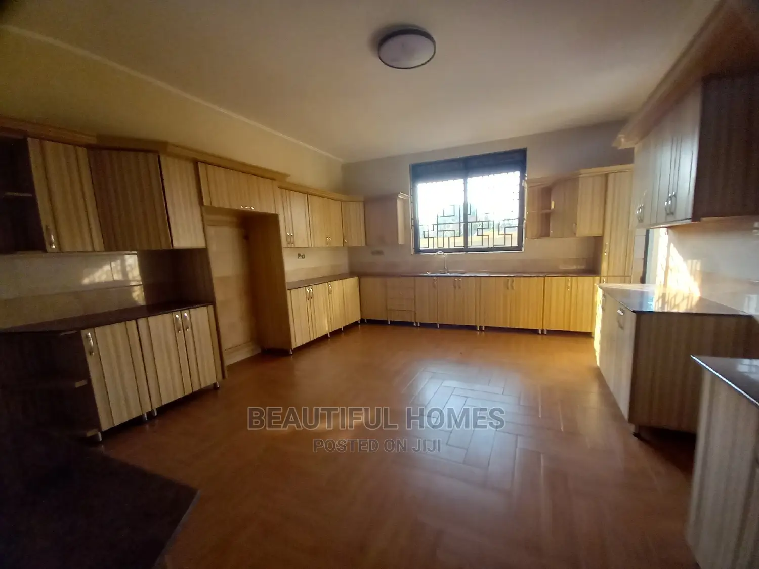 Furnished 6bdrm Mansion in Najjera, Central Division for Sale in Central Division