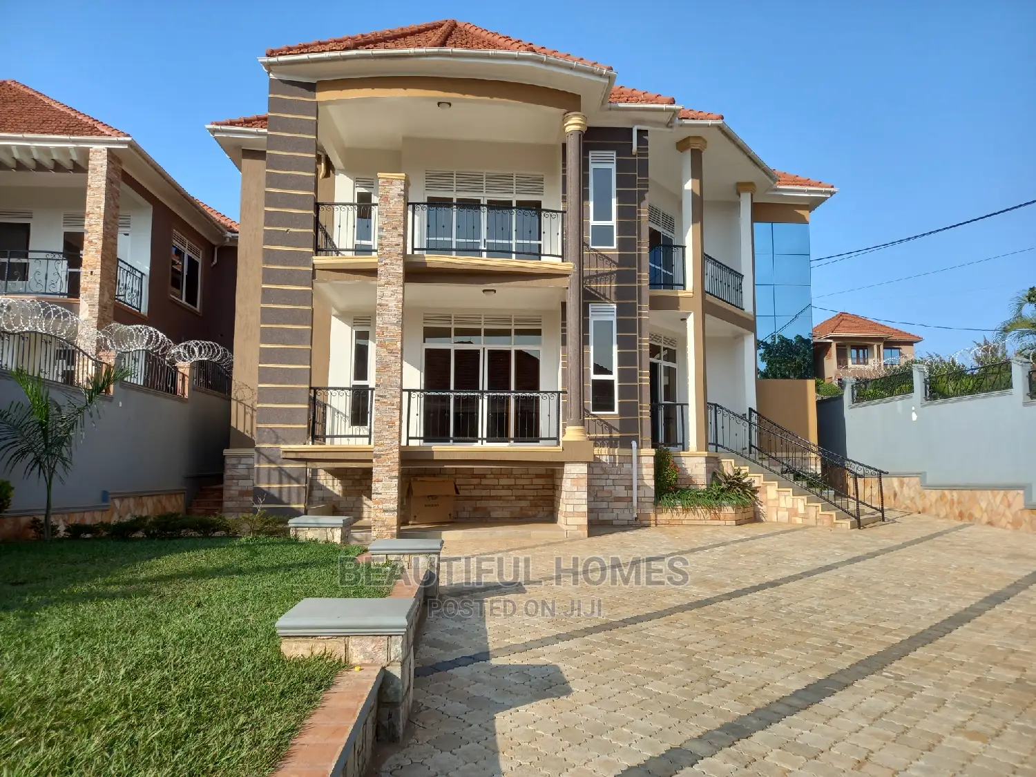 Furnished 6bdrm Mansion in Kira Ministers for Sale in Kira
