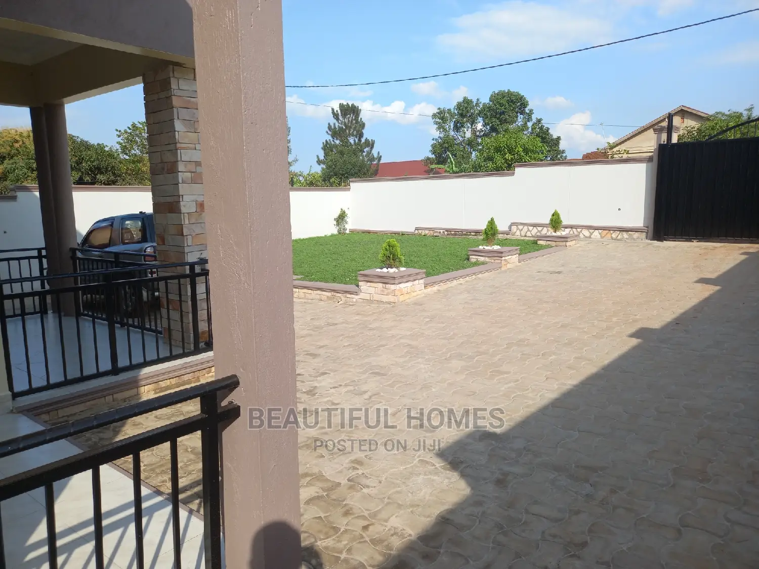 Furnished 4bdrm House in Kira, Central Division for Sale in Central Division