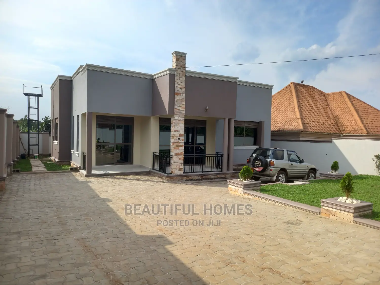 Furnished 4bdrm House in Kira Corporate for Sale in Kira