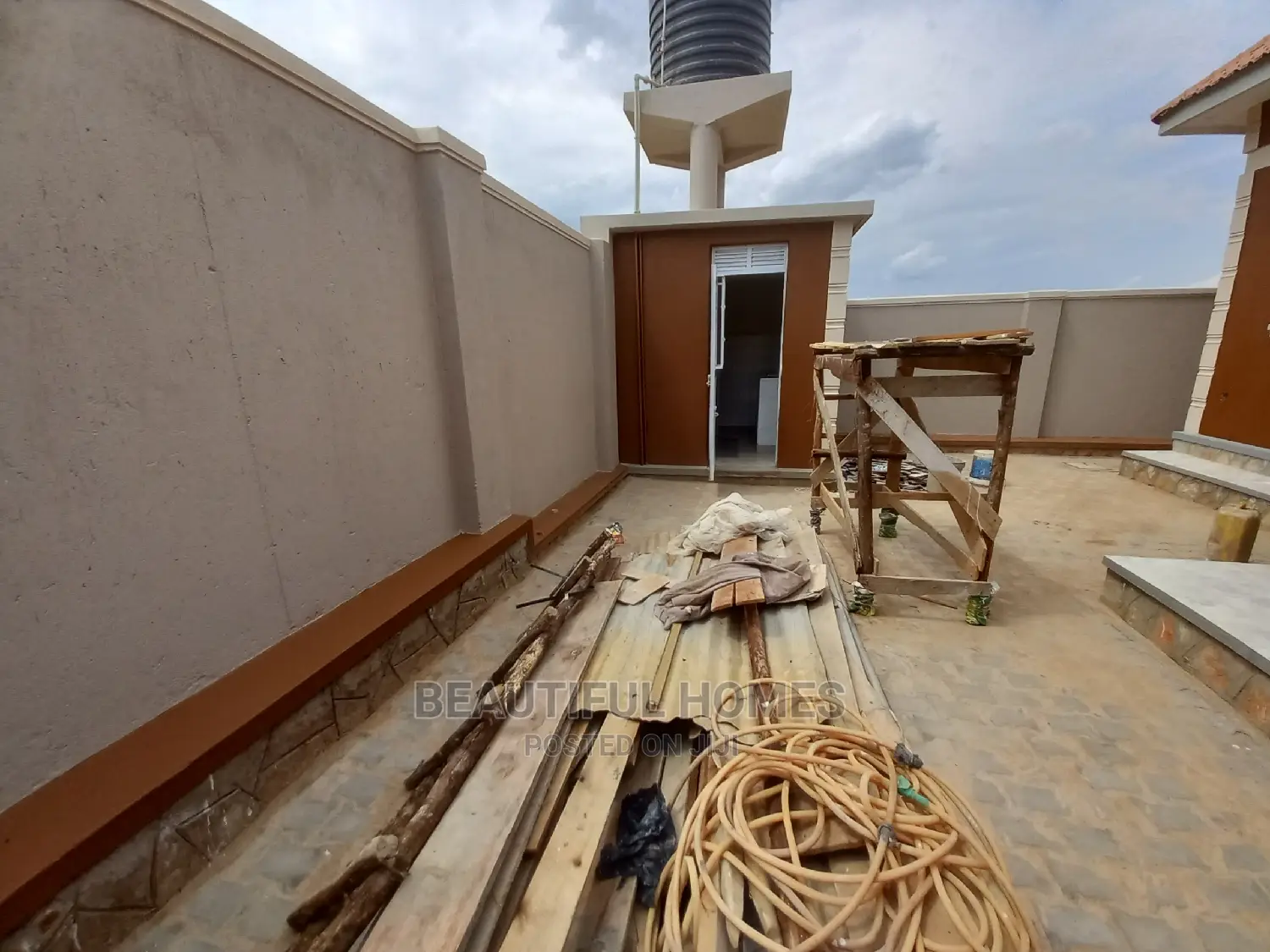 Furnished 4bdrm House in Kira for Sale in Kira