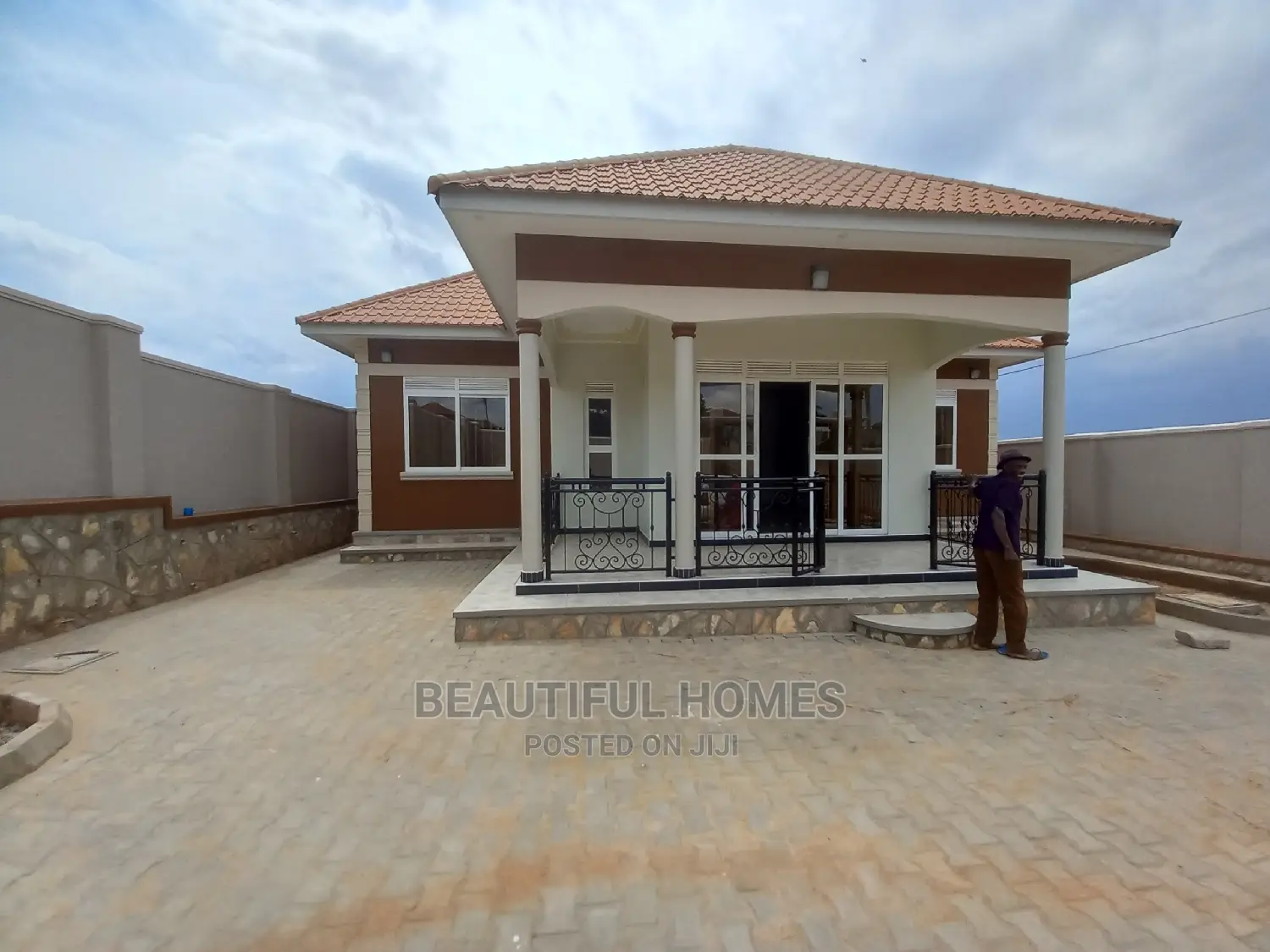 Furnished 4bdrm Bungalow in Kira Corporate for Sale in Kira