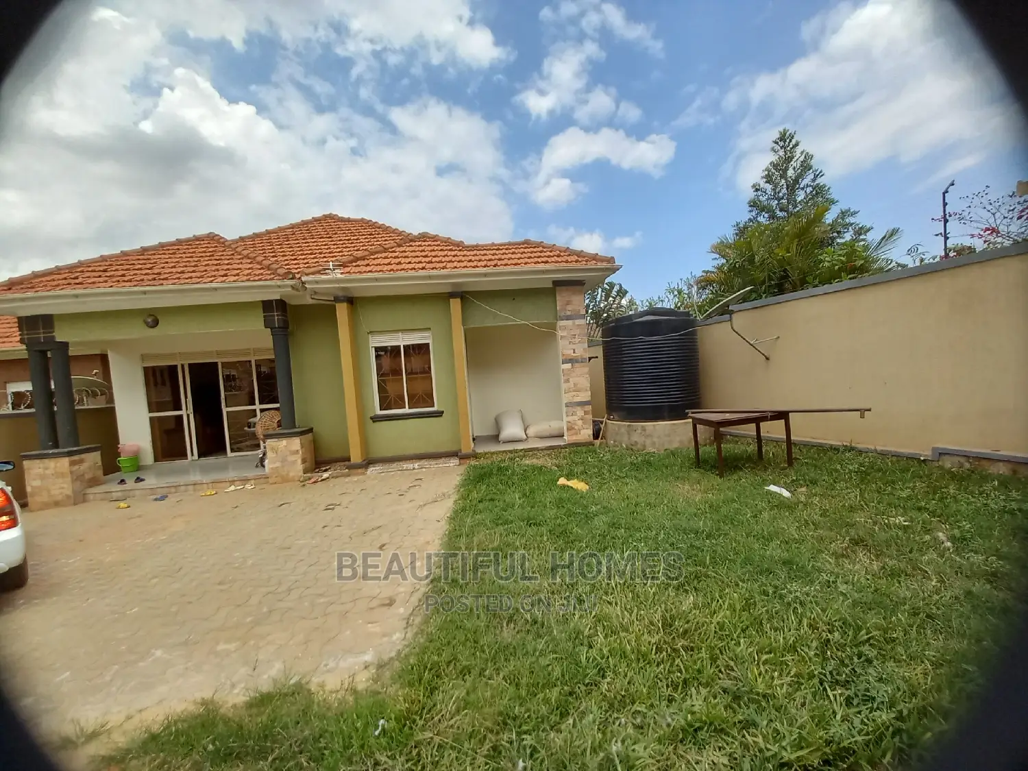 Furnished 4bdrm Bungalow in Kira Mamerito Road for Sale in Kira