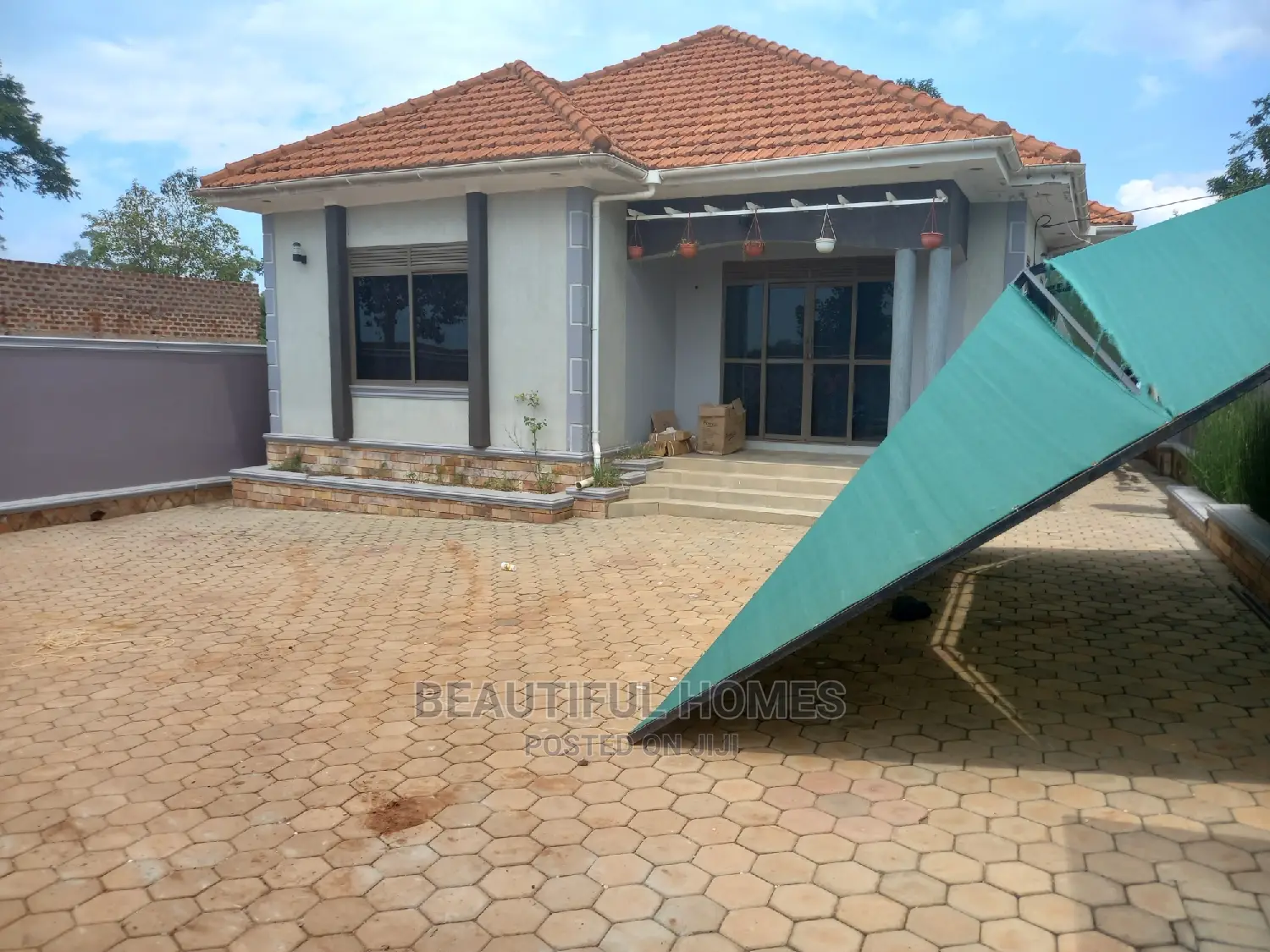 Furnished 4bdrm Bungalow in Nakwero, Kira for Sale in Kira
