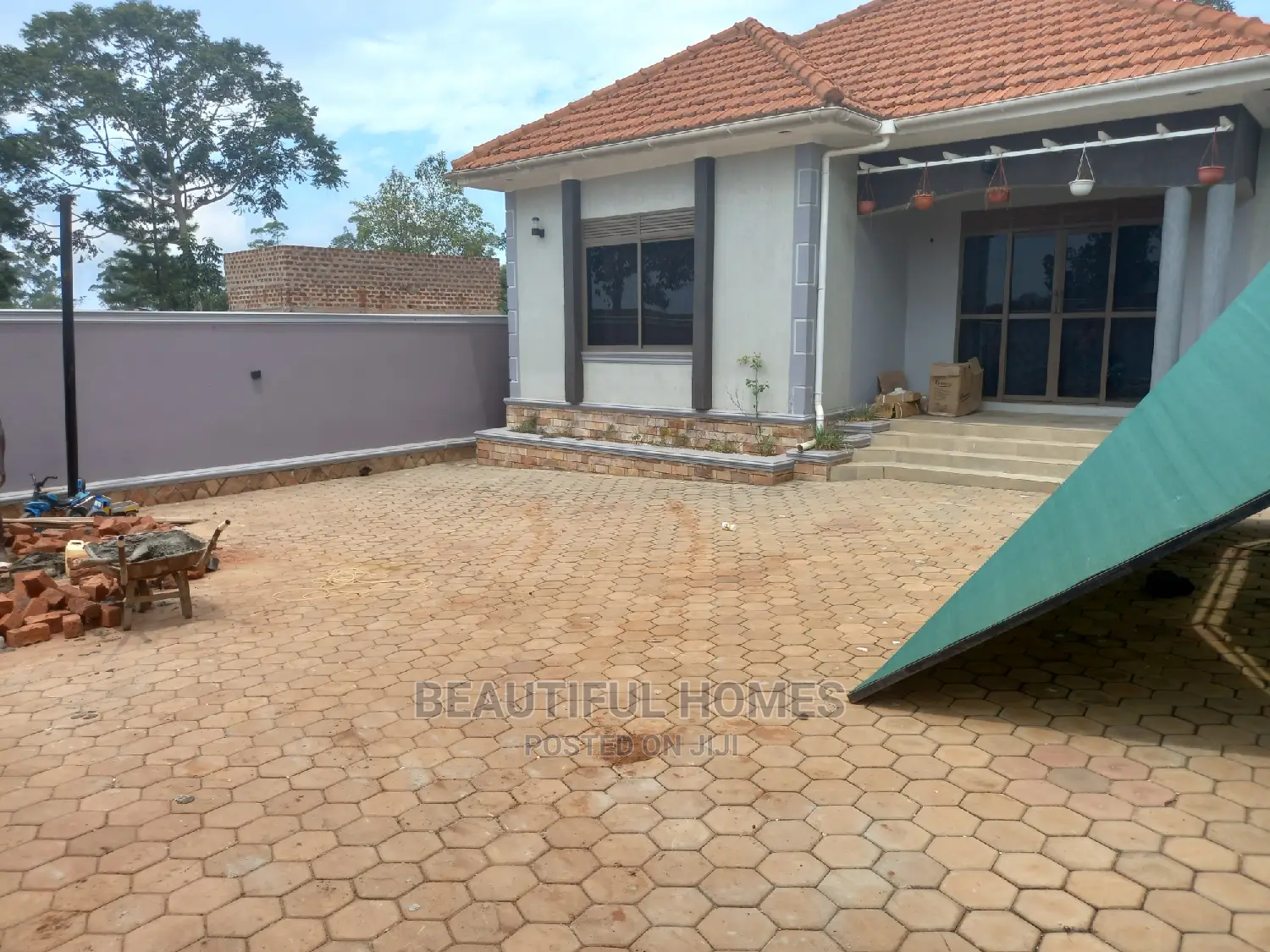 Furnished 4bdrm Bungalow in Nakwero, Kira for Sale in Kira