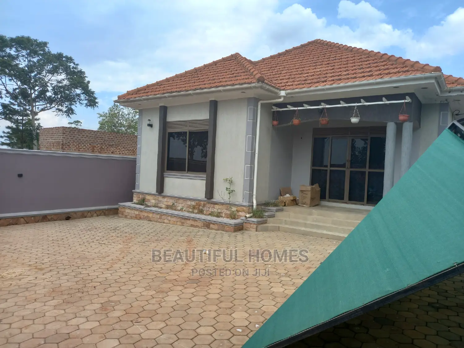 Furnished 4bdrm Bungalow in Nakwero, Kira for Sale in Kira