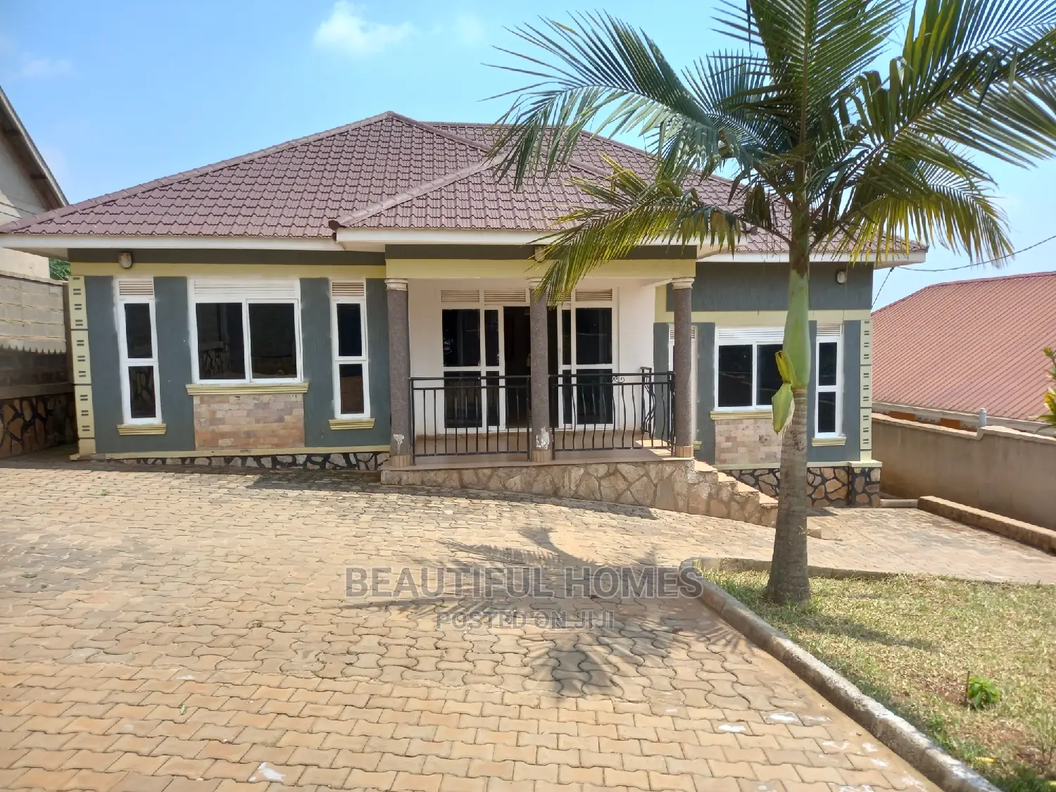 Furnished 3bdrm House in Kira Organised for Sale in Kira
