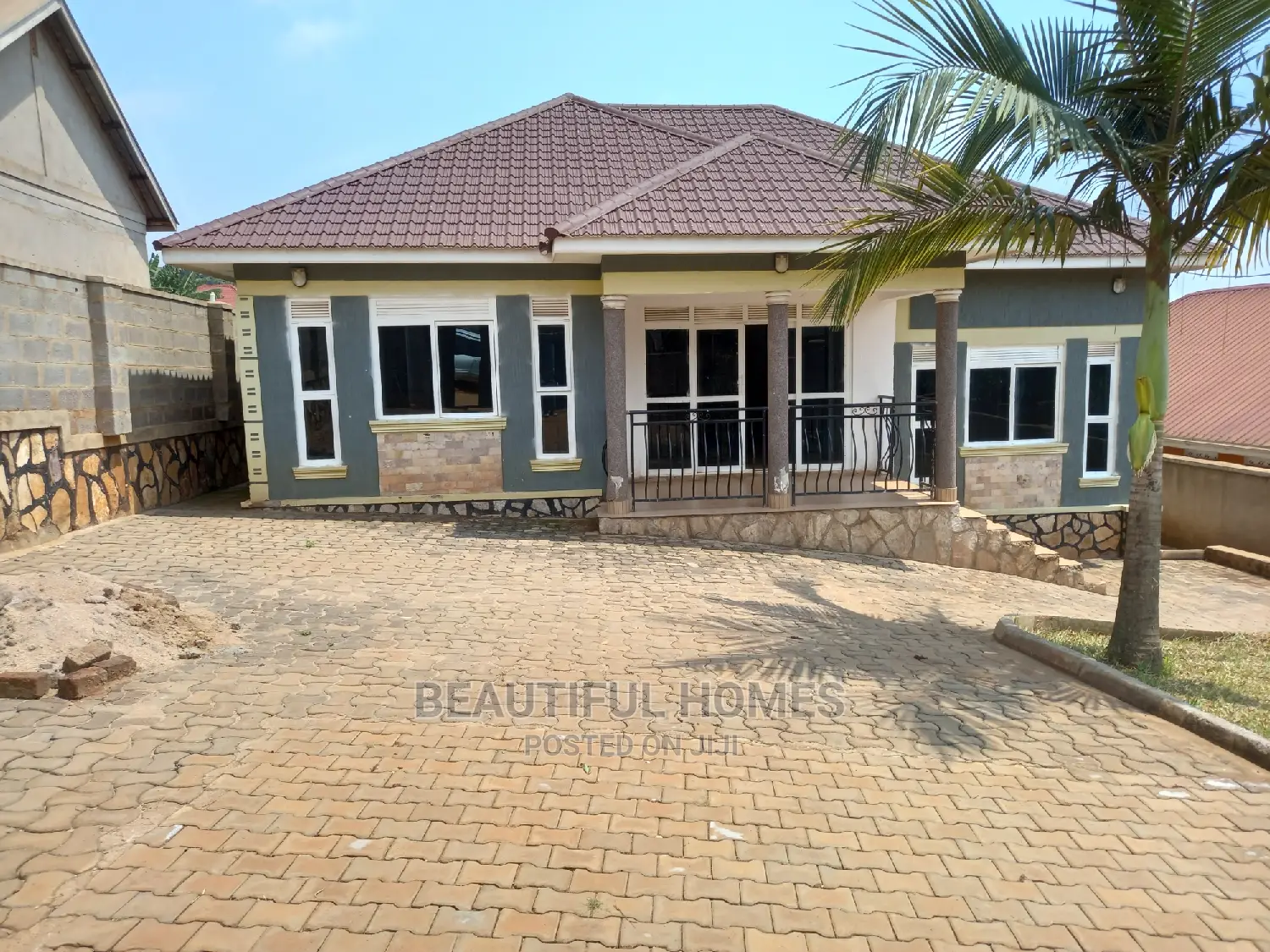 Furnished 3bdrm Bungalow in Kira Wealthy for Sale in Kira