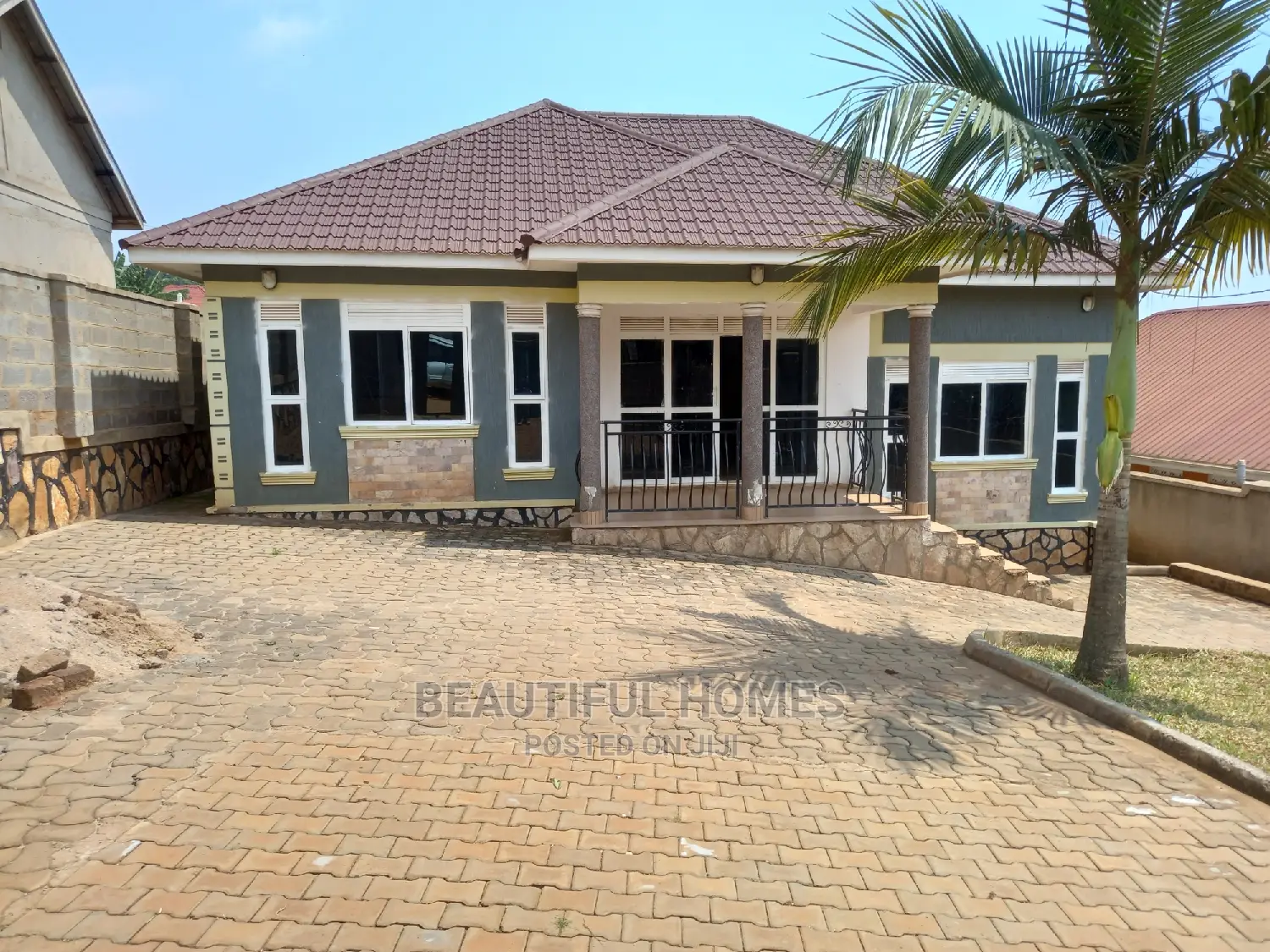 Furnished 3bdrm Bungalow in Kira Wealthy for Sale in Kira