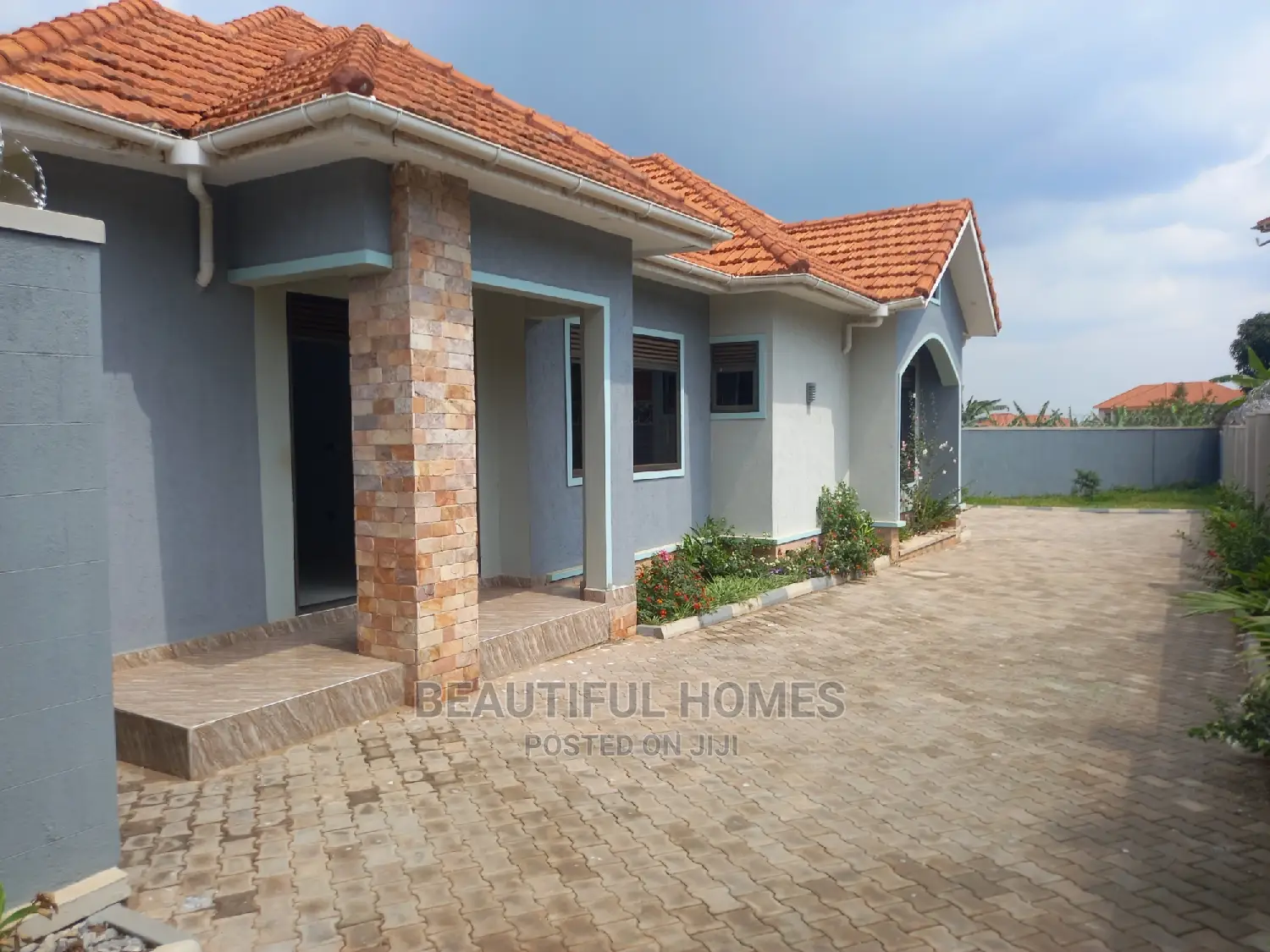 Furnished 4bdrm Bungalow in Kyanja Corporate, Central Division in Central Division