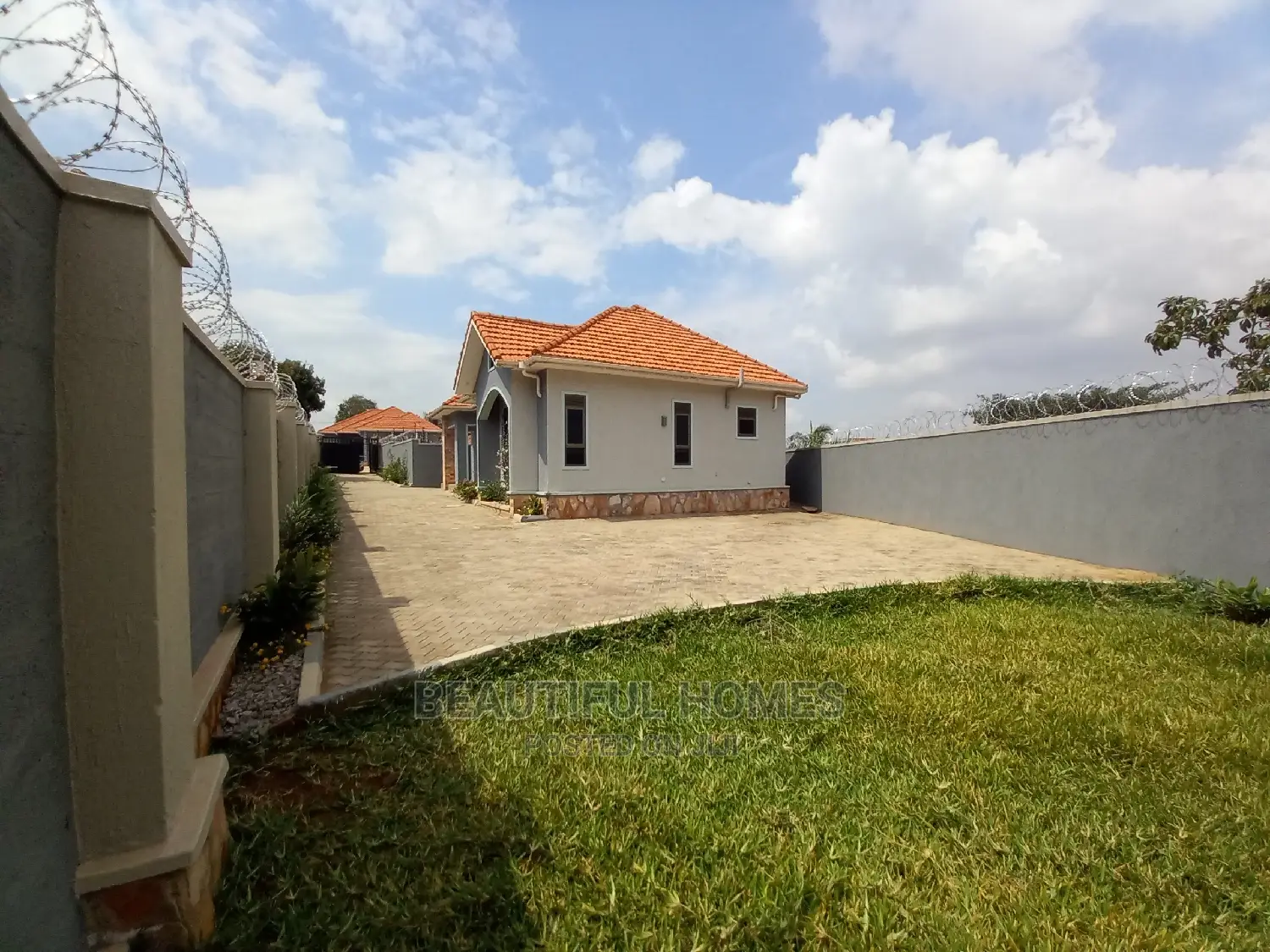 Furnished 4bdrm House in Kyanja Rich, Central Division for Sale in Central Division