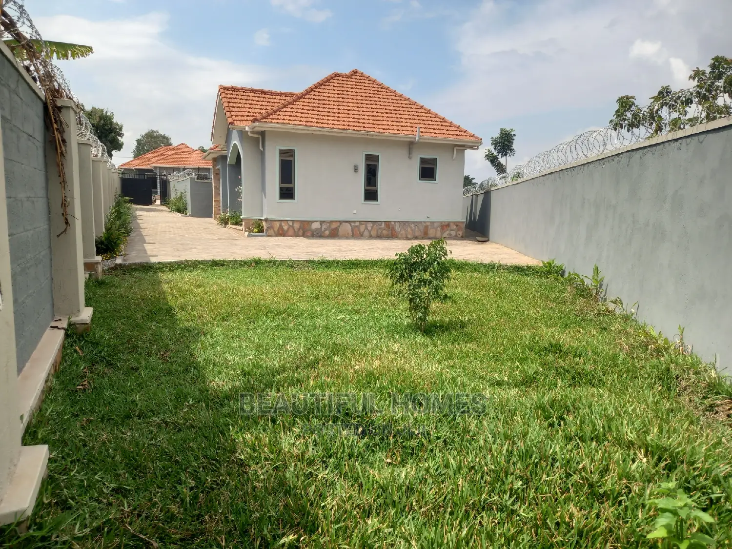 Furnished 4bdrm House in Kyanja Rich, Central Division for Sale in Central Division