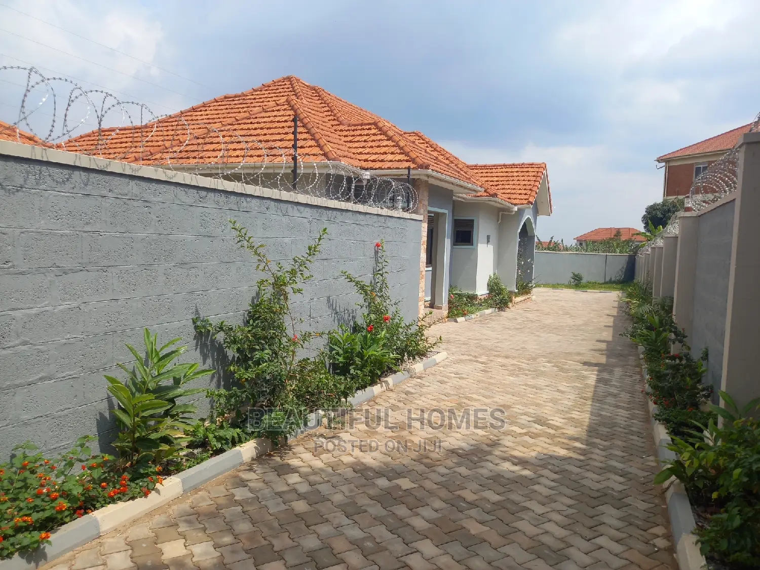Furnished 4bdrm Bungalow in Kyanja High End, Central Division for Sale in Central Division