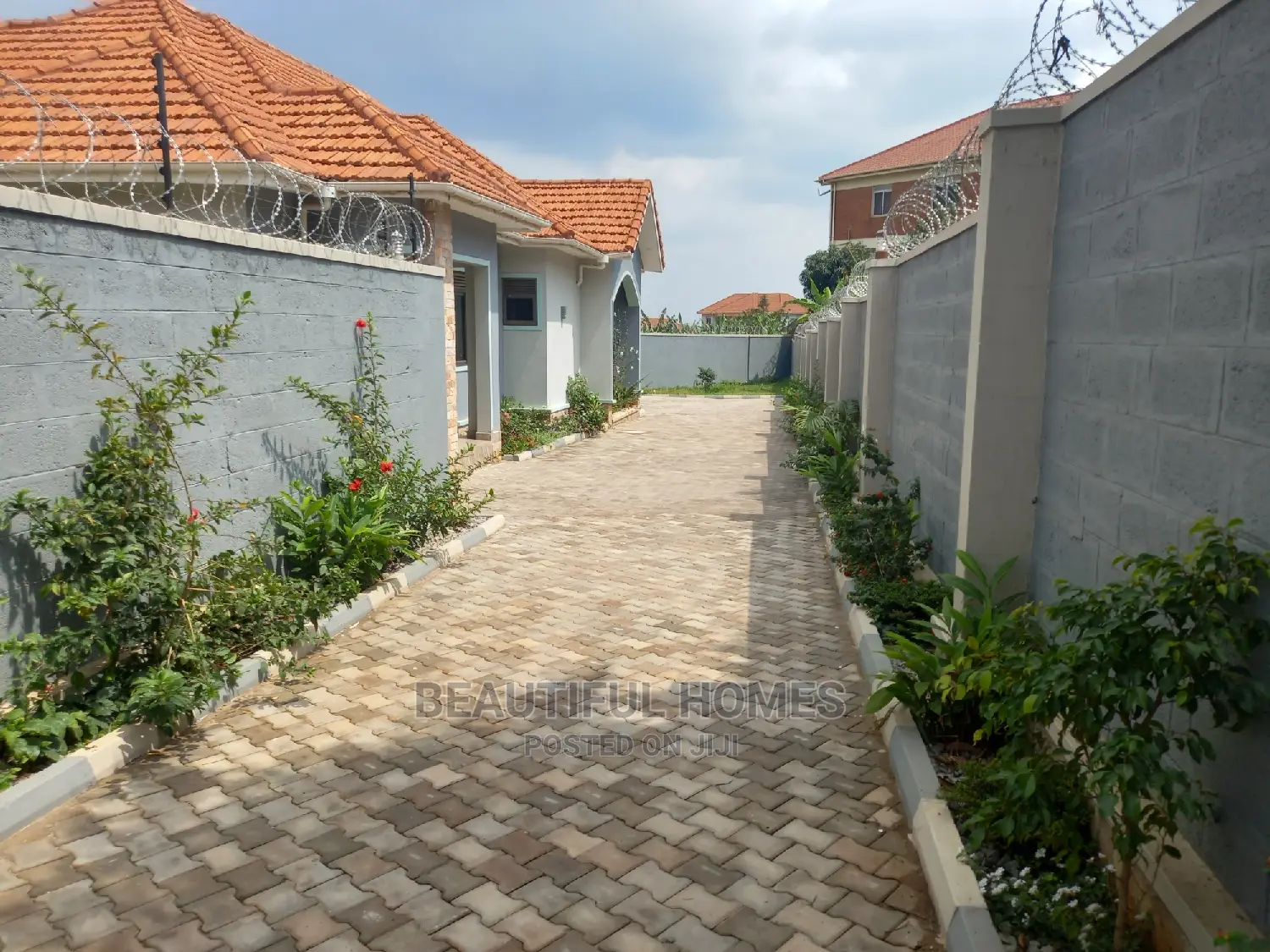 Furnished 4bdrm Bungalow in Kyanja High End, Central Division for Sale in Central Division