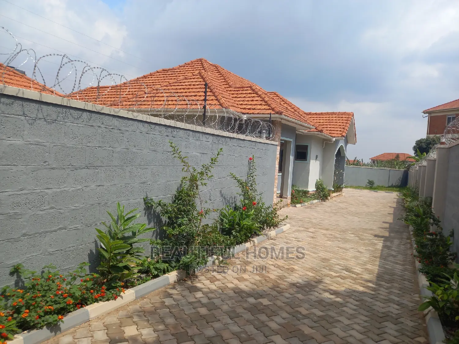 Furnished 4bdrm Bungalow in Kyanja High End, Central Division for Sale in Central Division