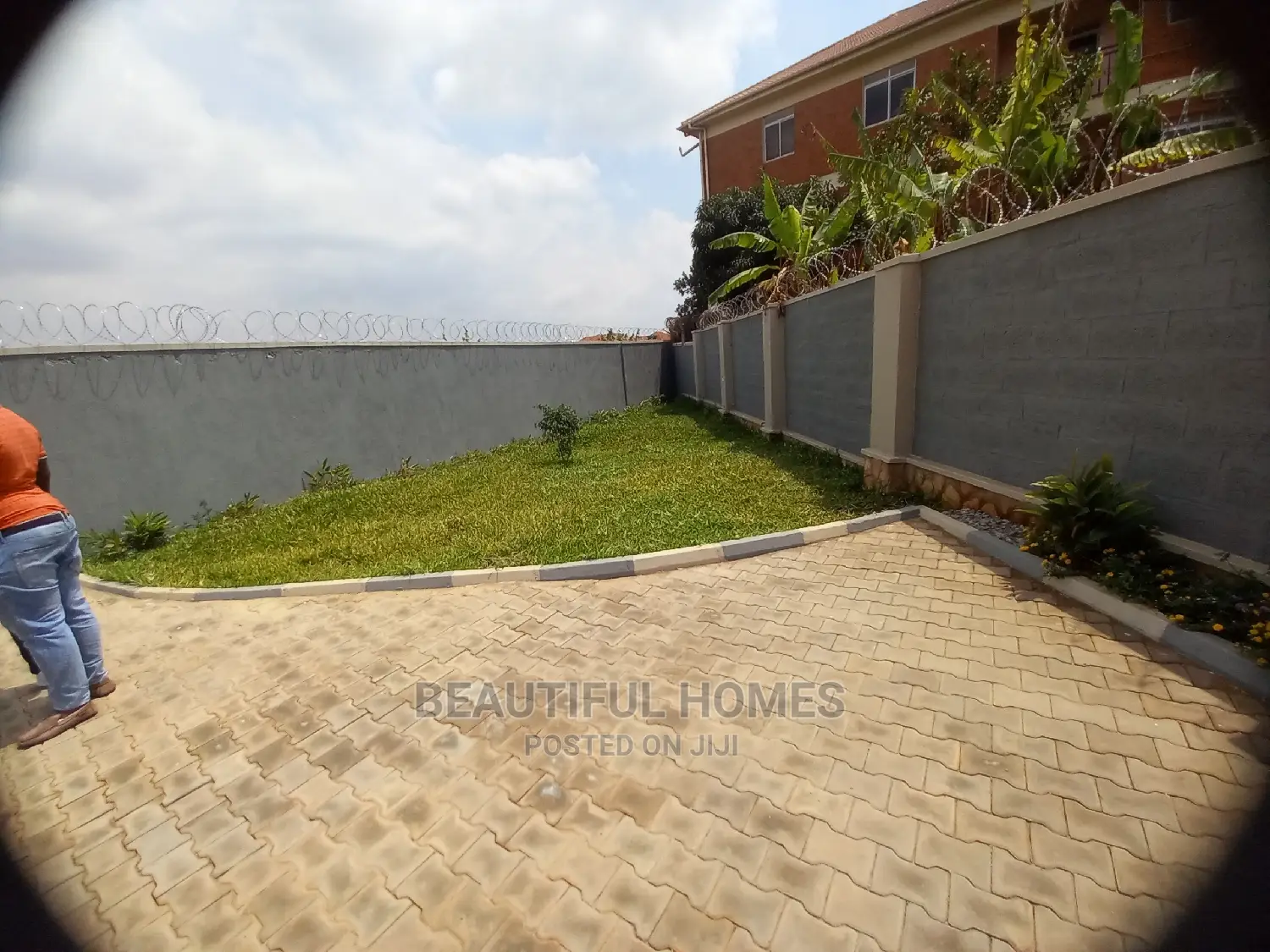 Furnished 4bdrm Bungalow in Kyanja High End, Central Division for Sale in Central Division