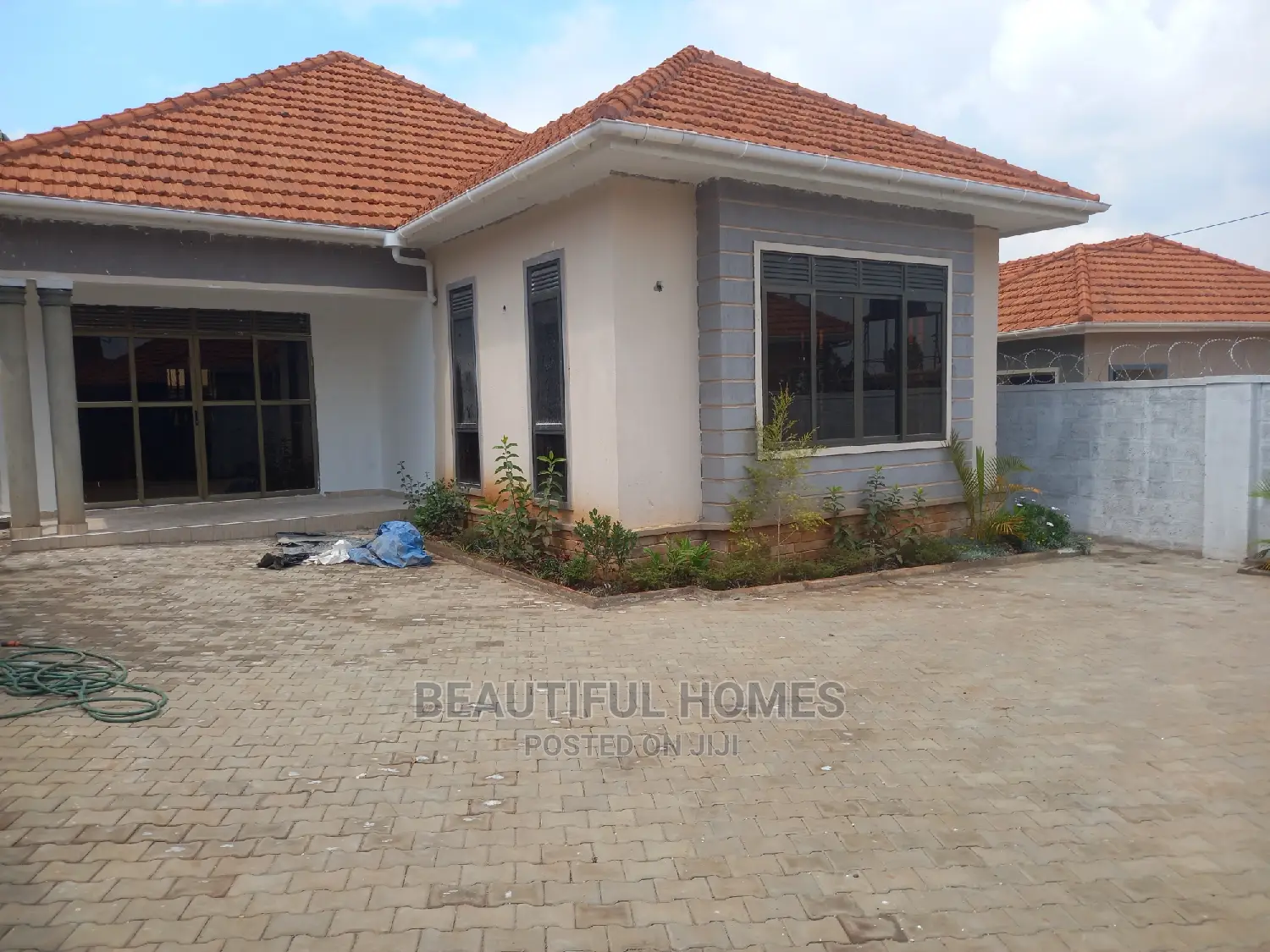 Furnished 4bdrm House in Kyanja 1, Central Division for Sale in Central Division