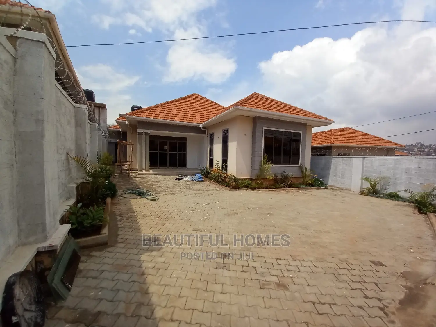 Furnished 4bdrm House in Kyanja Organised, Central Division for Sale in Central Division