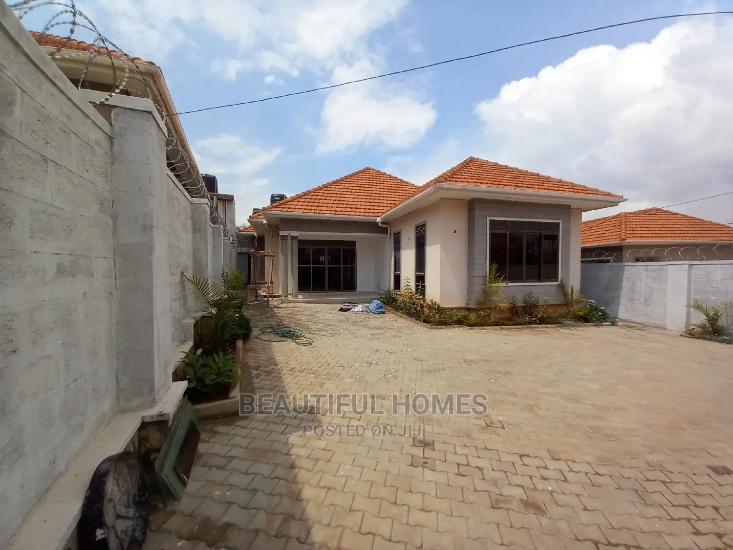 Furnished 4bdrm House in Kyanja Organised, Central Division for Sale in Central Division