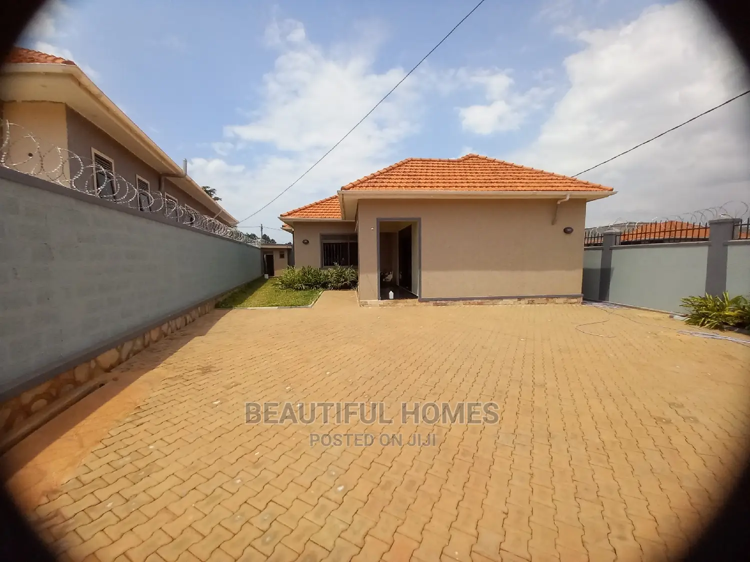 Furnished 4bdrm House in Kyanja Posh, Central Division for Sale in Central Division