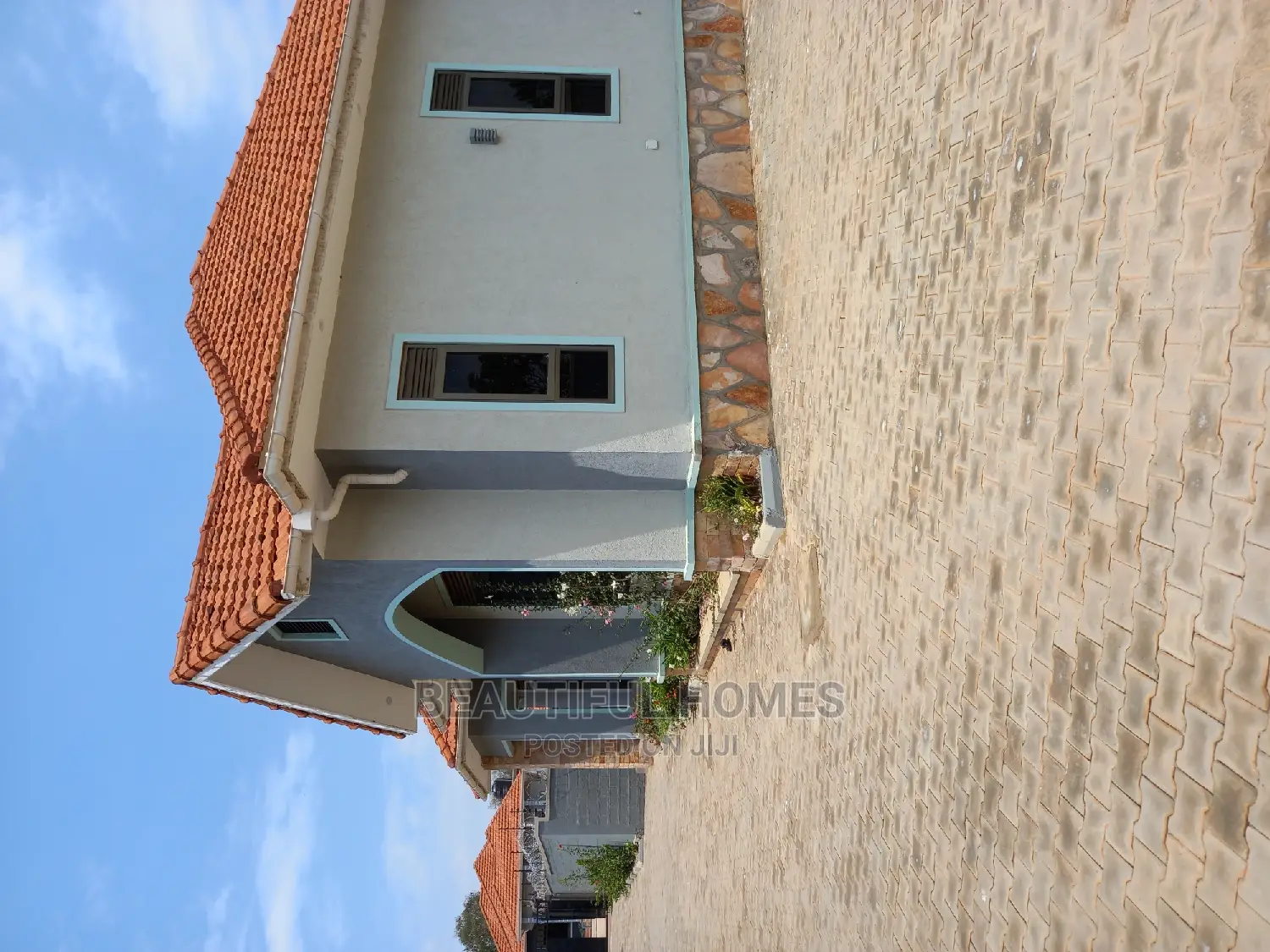 Furnished 4bdrm House in Kyanja Expatriate, Central Division for Sale in Central Division