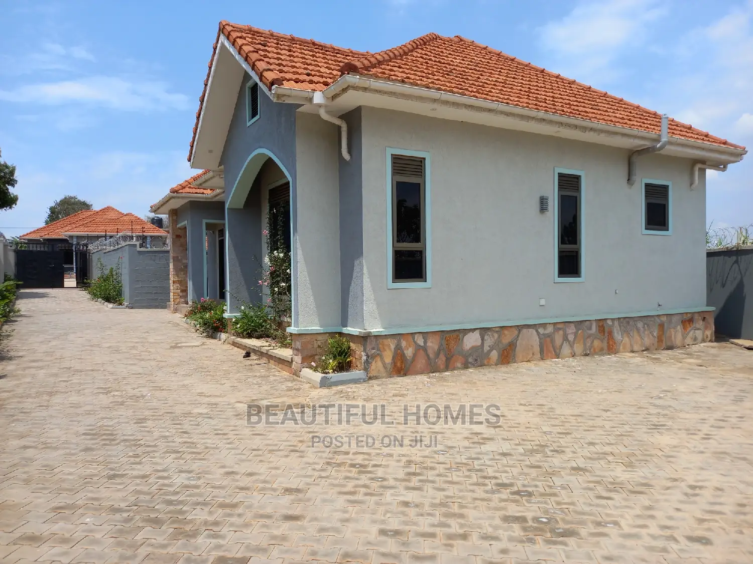 Furnished 4bdrm Bungalow in Kyanja, Central Division for Sale in Central Division