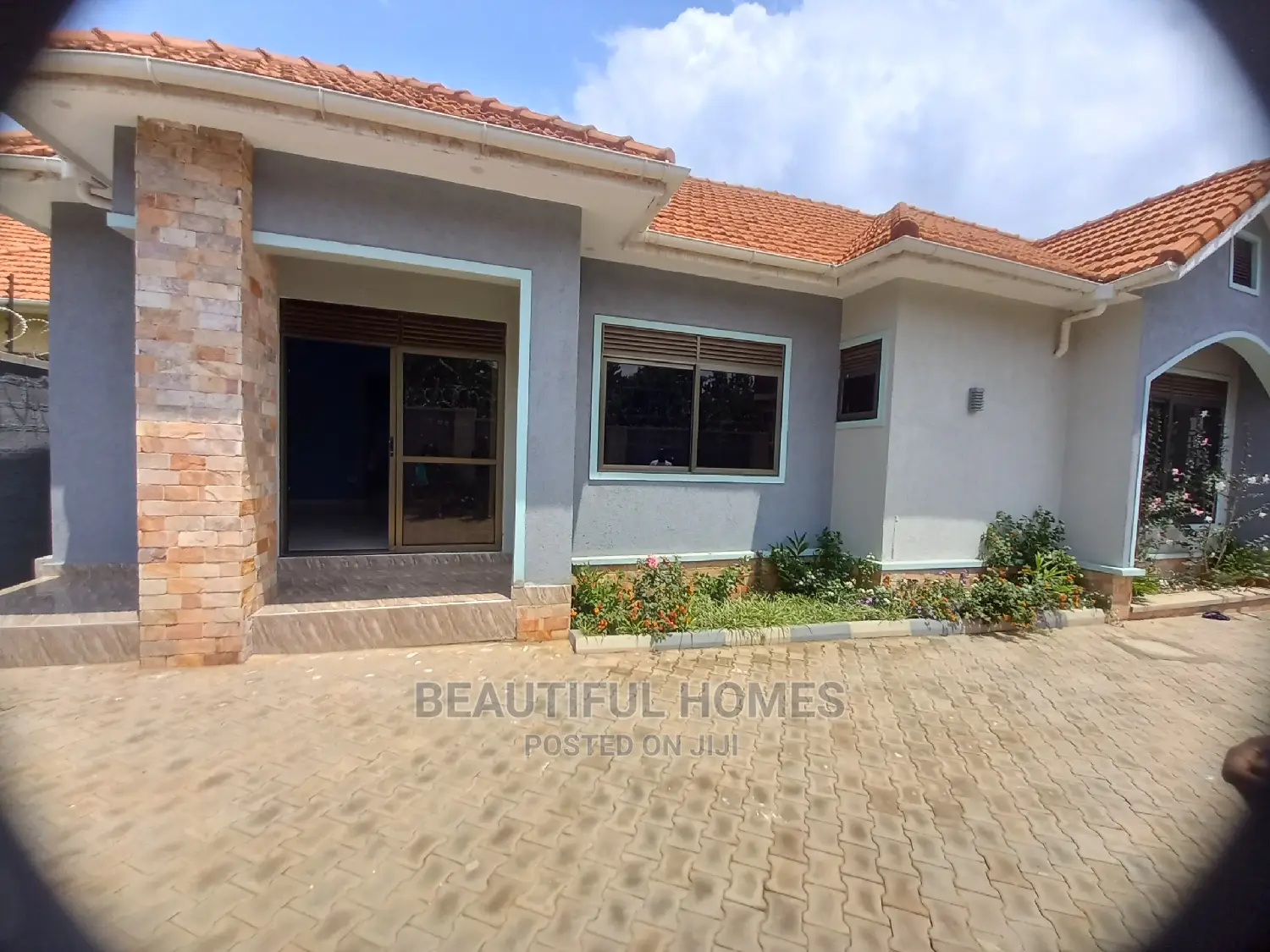 Furnished 4bdrm Bungalow in Kyanja, Central Division for Sale in Central Division