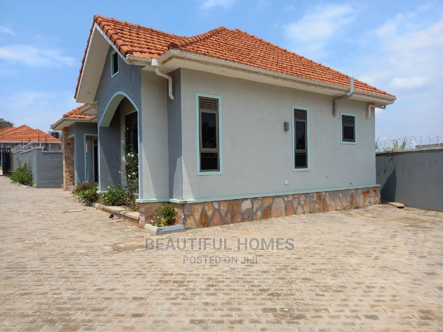 Furnished 4bdrm Bungalow in Kyanja Magnifiscent, Central Division in Central Division