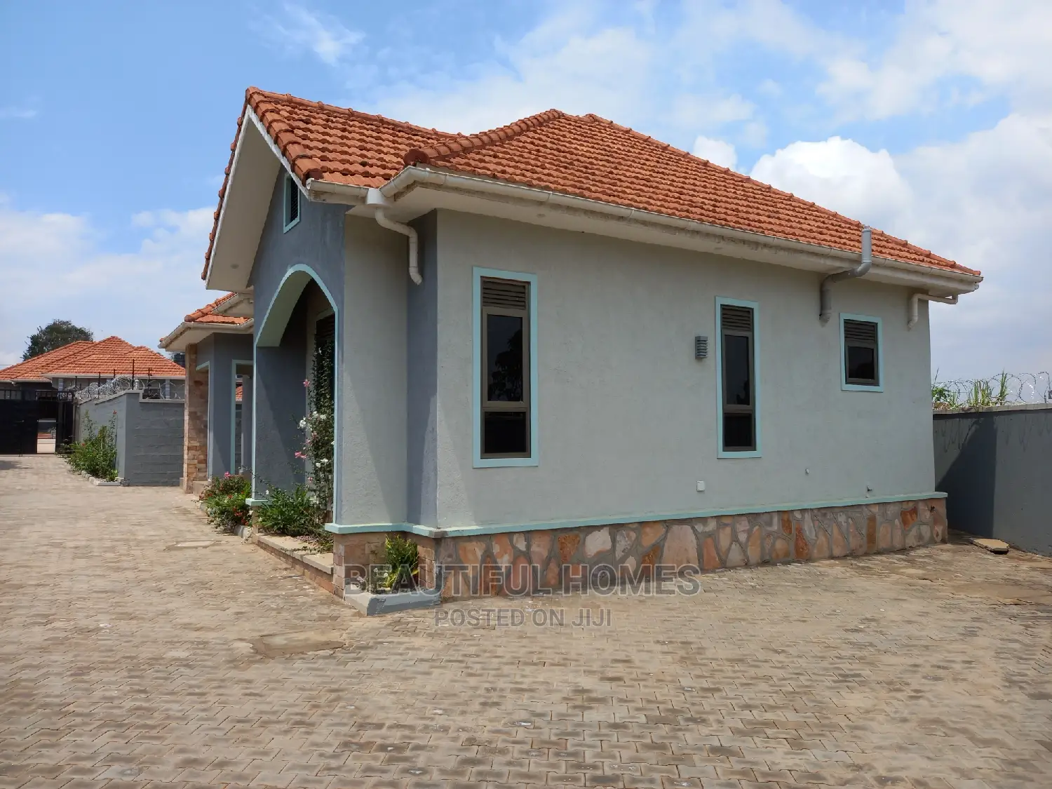 Furnished 4bdrm Bungalow in Kyanja, Central Division for Sale in Central Division