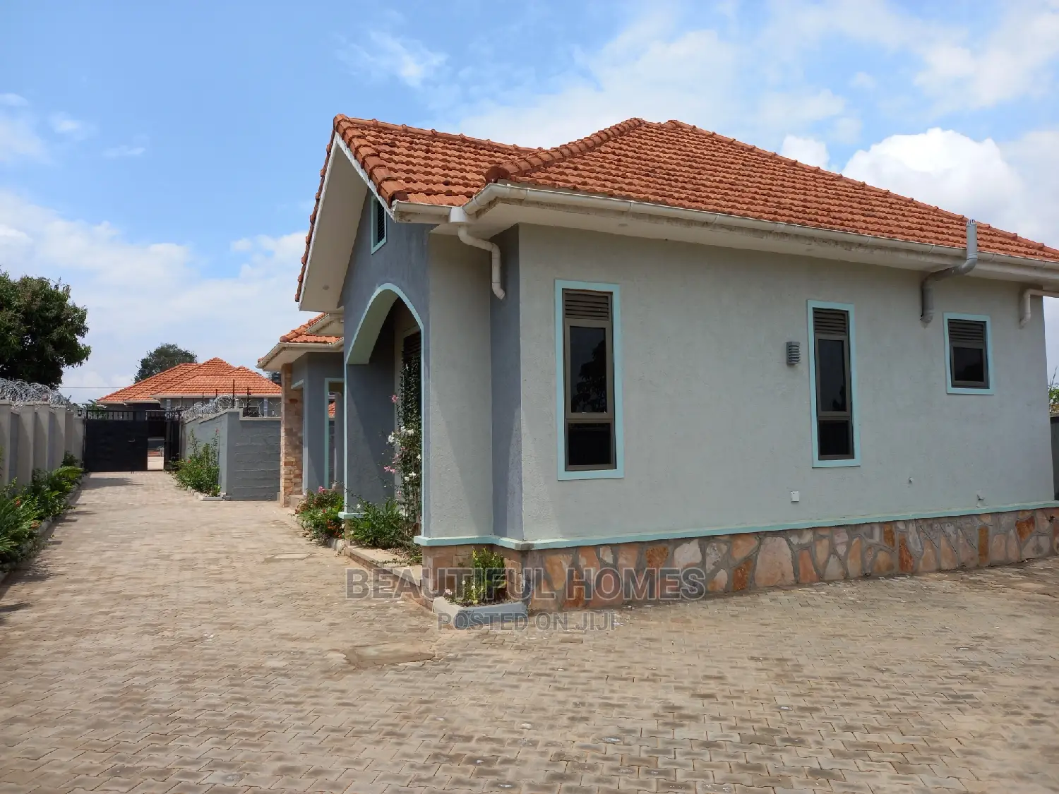 Furnished 4bdrm Bungalow in Kyanja, Central Division for Sale in Central Division
