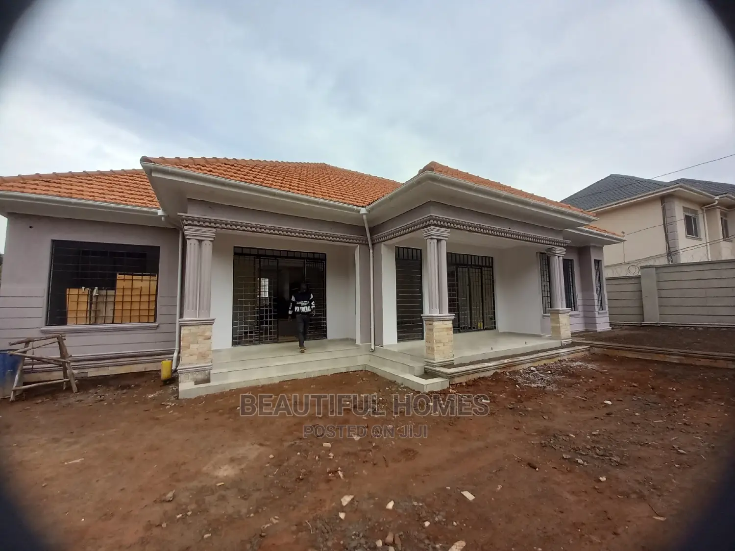 Furnished 4bdrm House in Kira Corporate for Sale in Kira