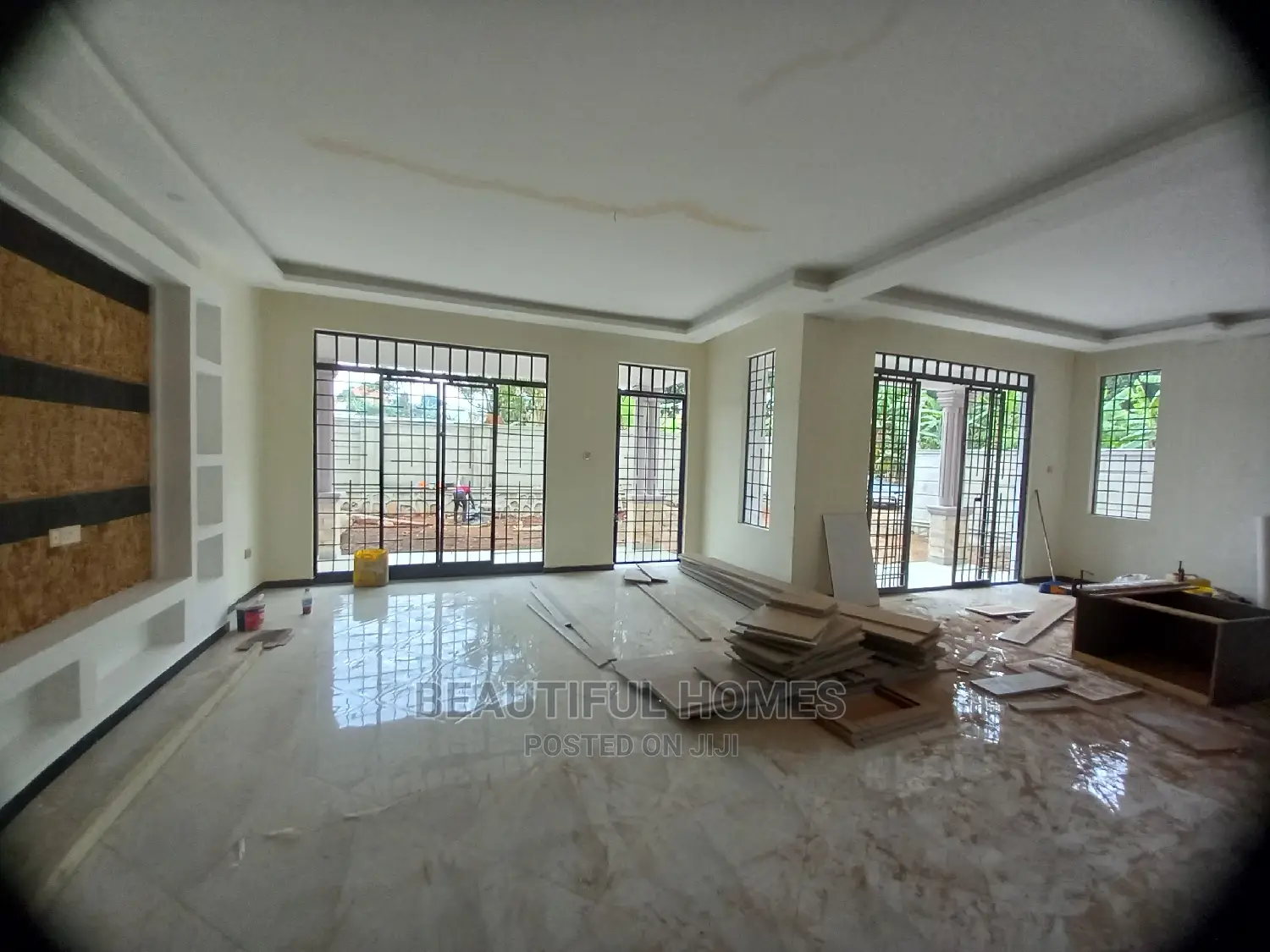 Furnished 4bdrm House in Kira Corporate for Sale in Kira