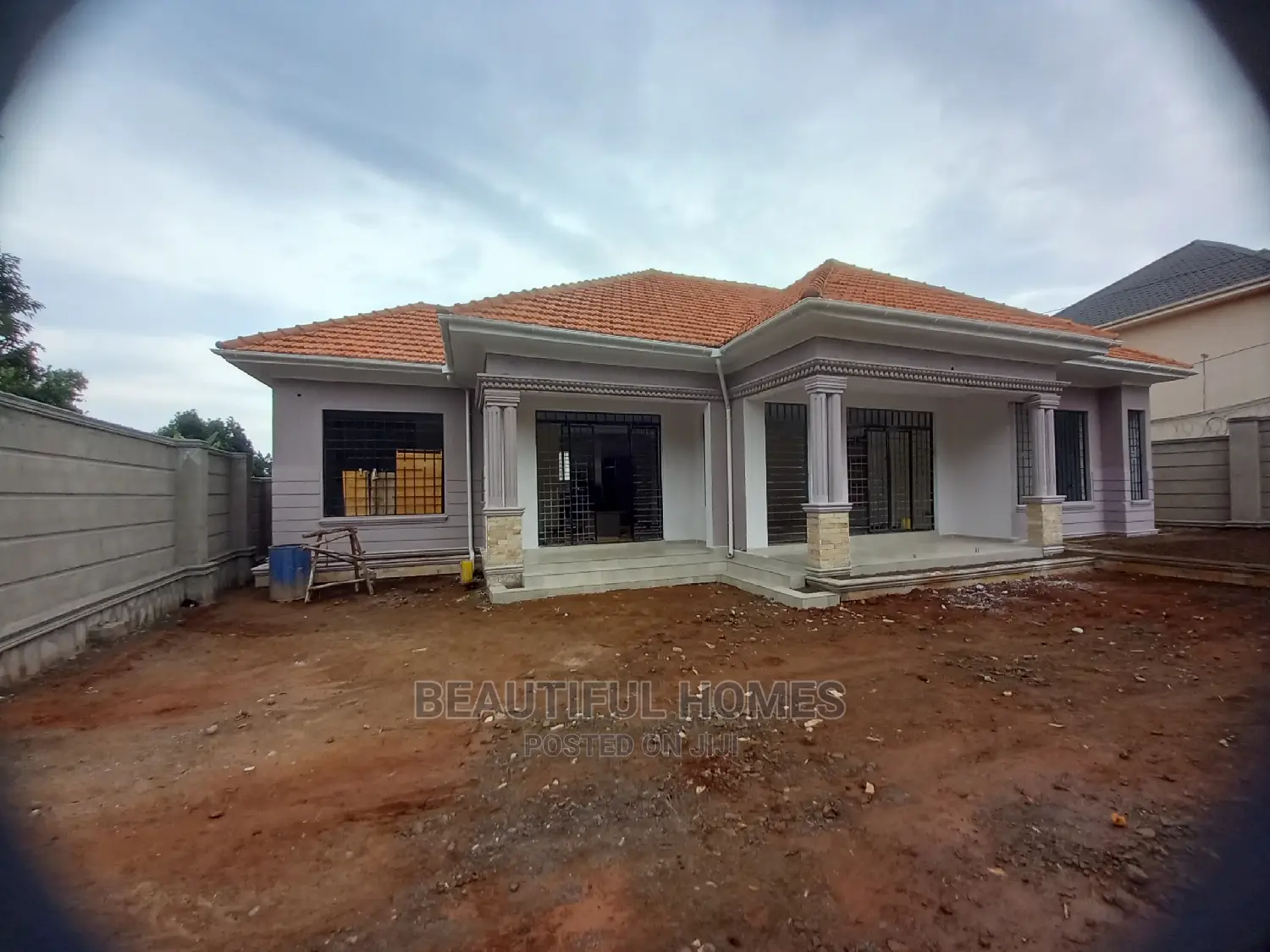 Furnished 4bdrm Bungalow in Kira for Sale in Kira