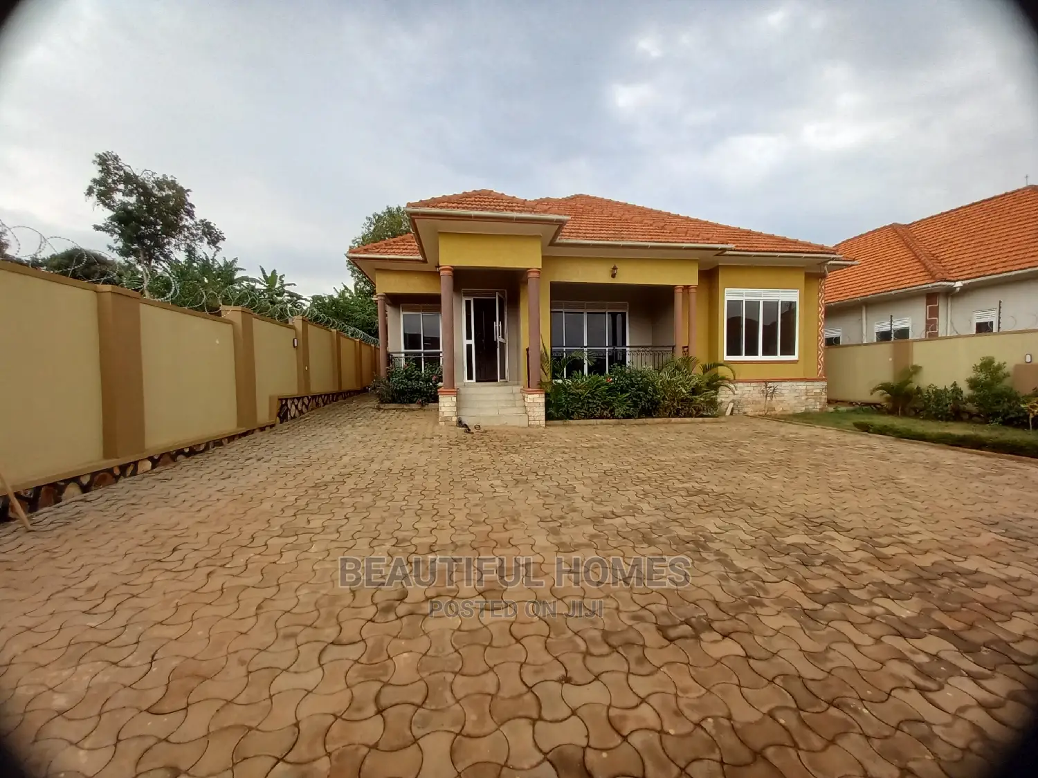 Furnished 4bdrm House in Kira Mamerito for Sale in Kira
