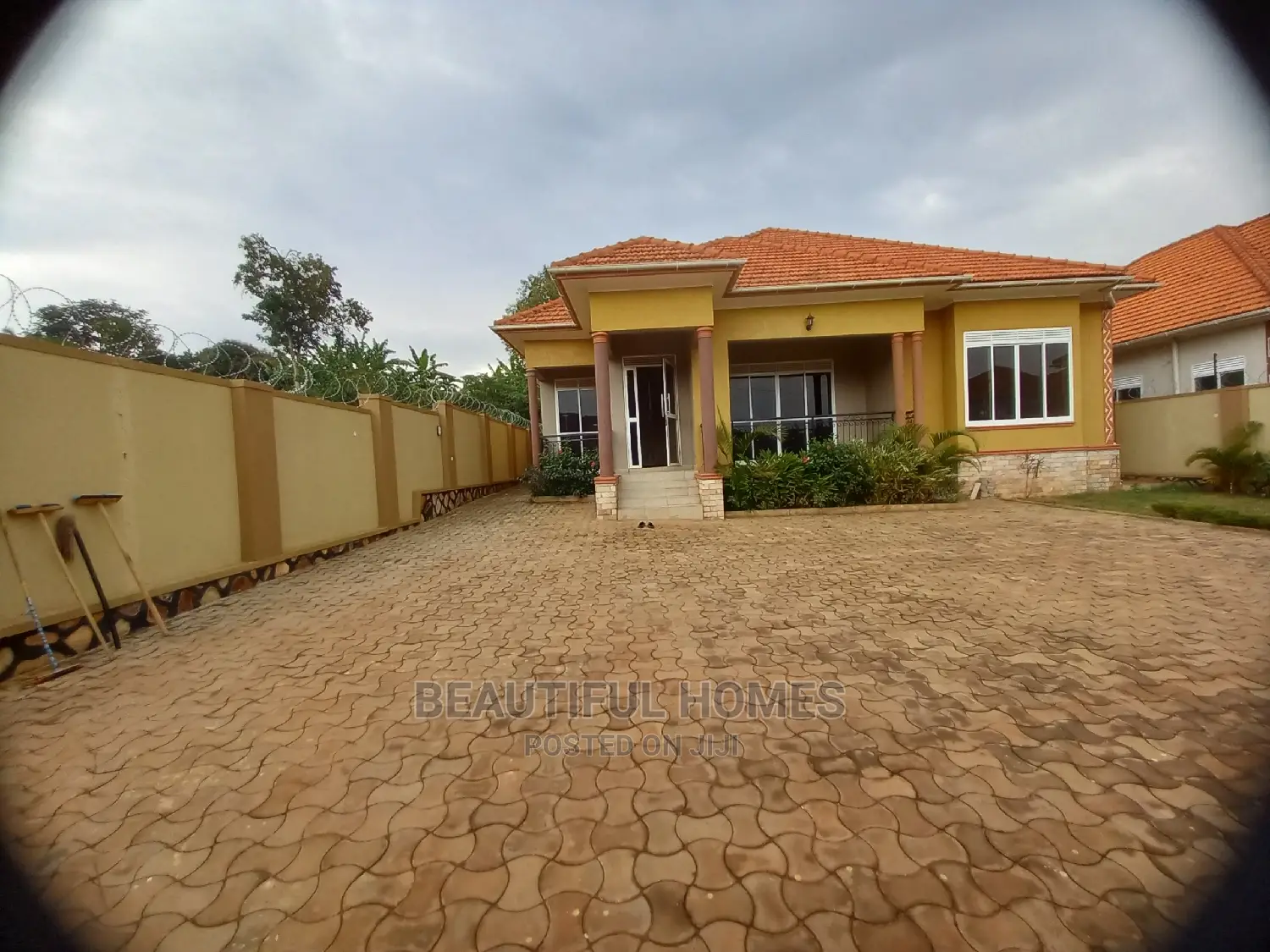 Furnished 4bdrm House in Kira High End for Sale in Kira