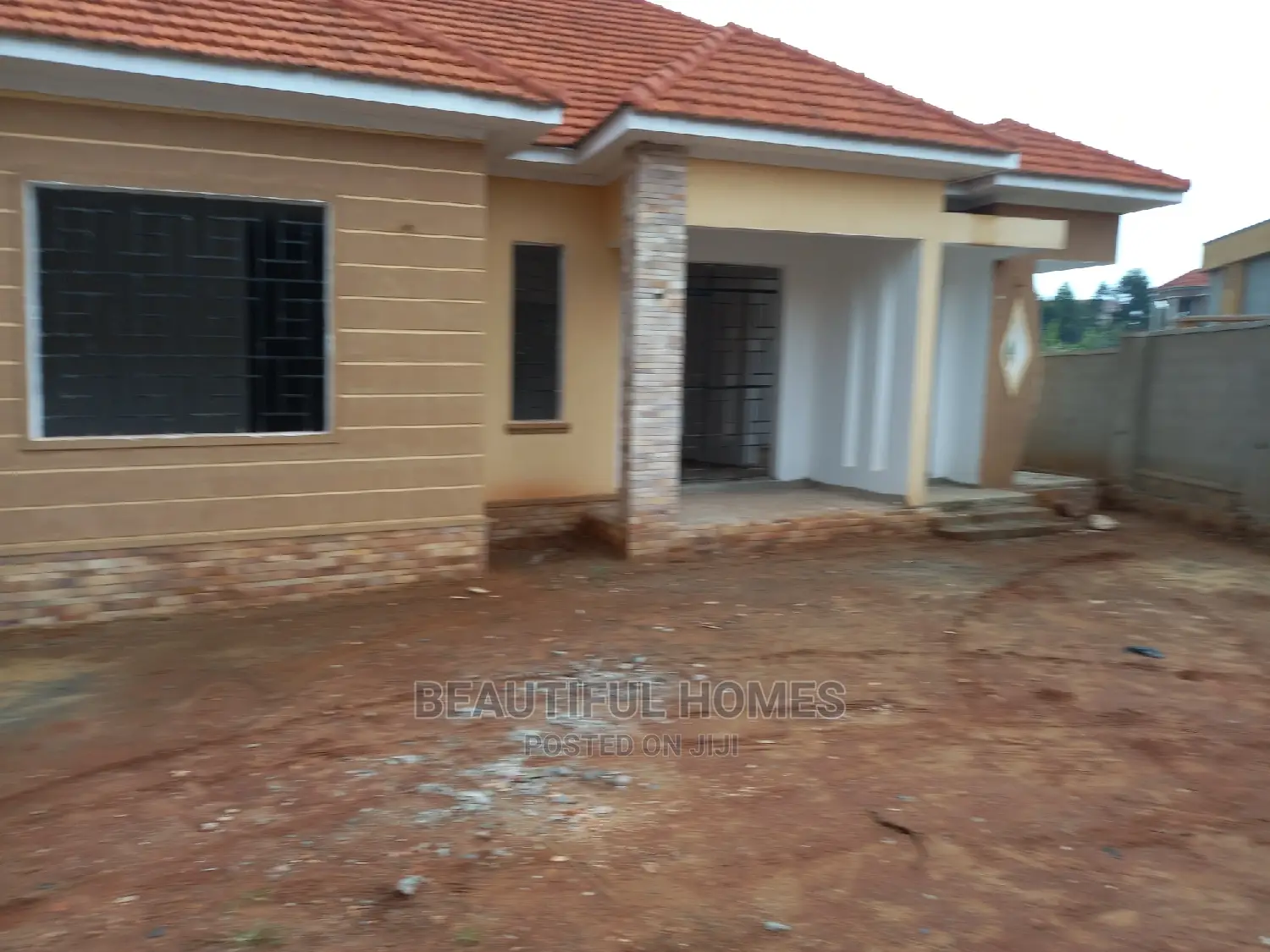 Furnished 4bdrm Bungalow in Kira Corporate for Sale in Kira