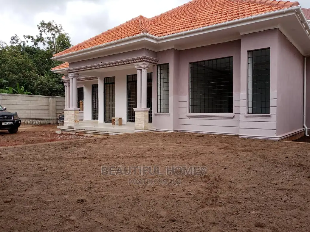 Furnished 4bdrm Bungalow in Kira Mamerito for Sale in Kira
