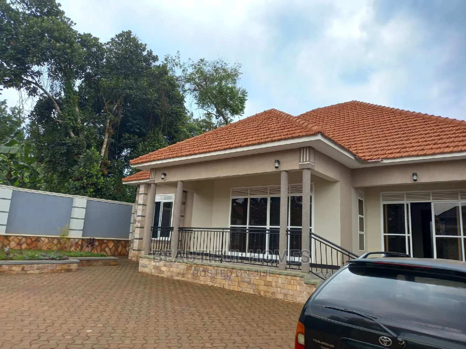 Furnished 4bdrm House in Kira for Sale in Kira