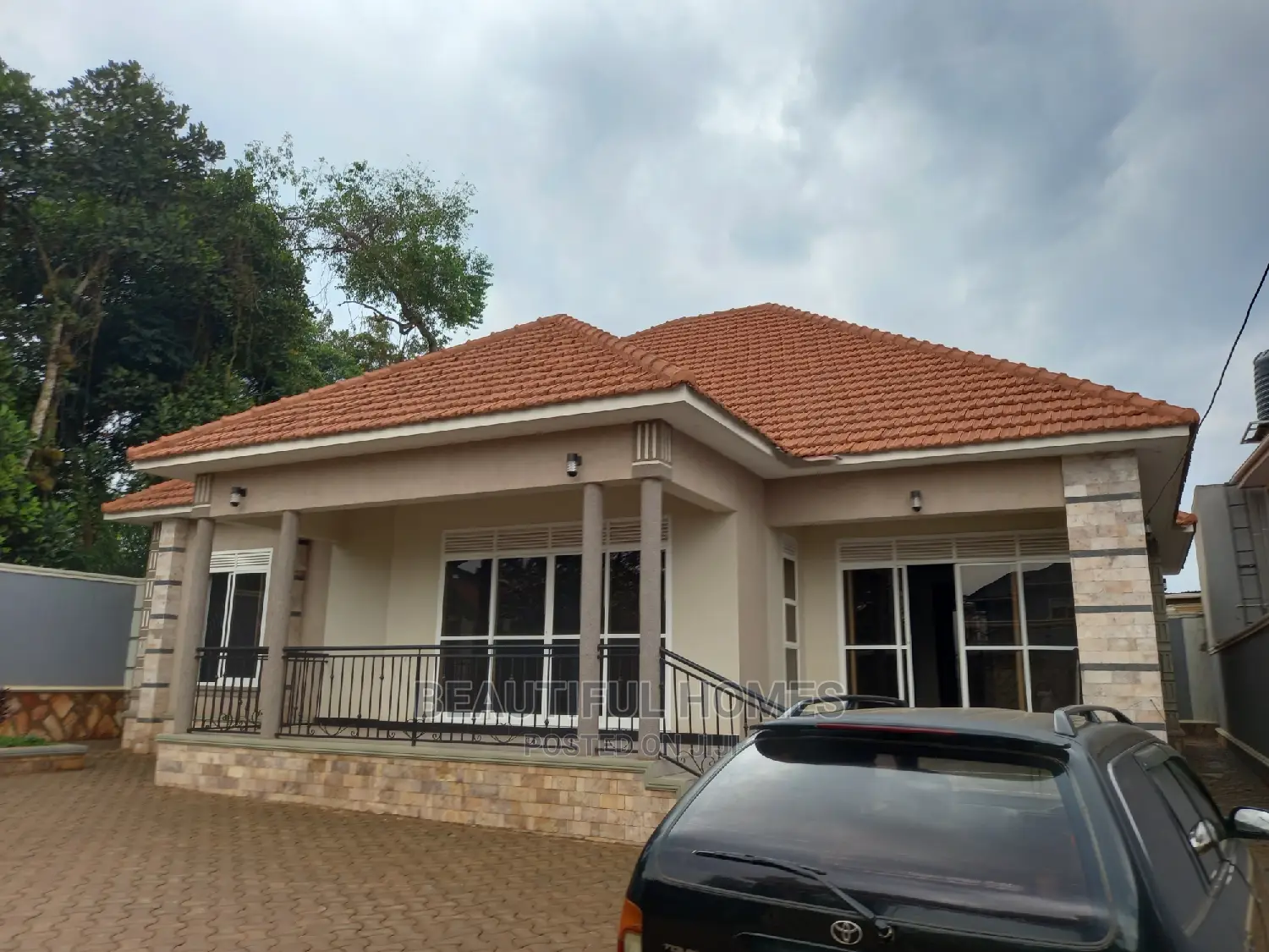 Furnished 4bdrm House in Kira for Sale in Kira