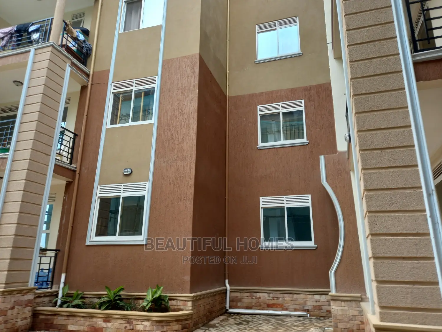 Furnished 1bdrm Block of Flats in Kyanja Corporate, Central Division in Central Division