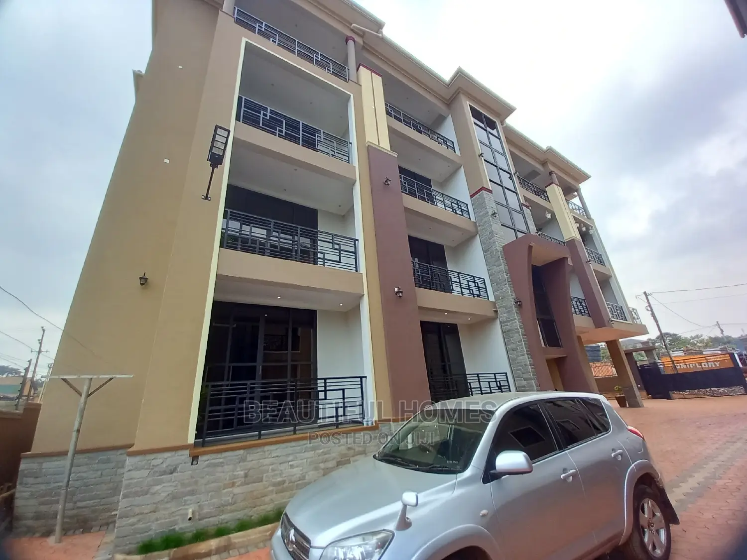 Furnished 2bdrm Apartment in Kyanja Tarmack, Nakawa for Sale in Nakawa