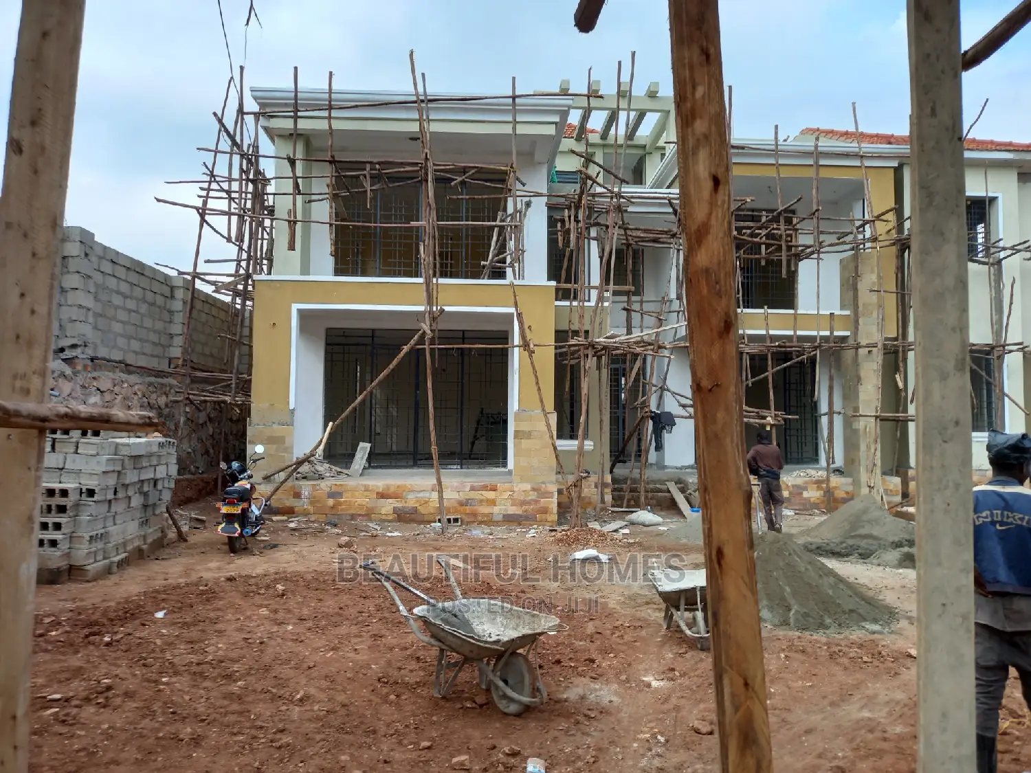 Furnished 6bdrm House in Kyanja Corporate, Central Division for Sale in Central Division