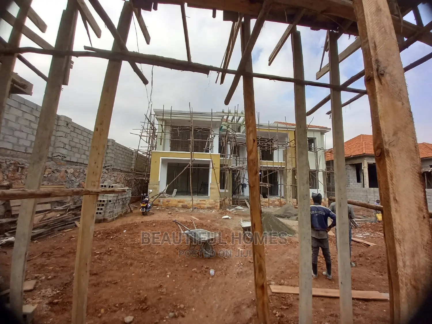 Furnished 6bdrm Mansion in Kyanja, Central Division for Sale in Central Division