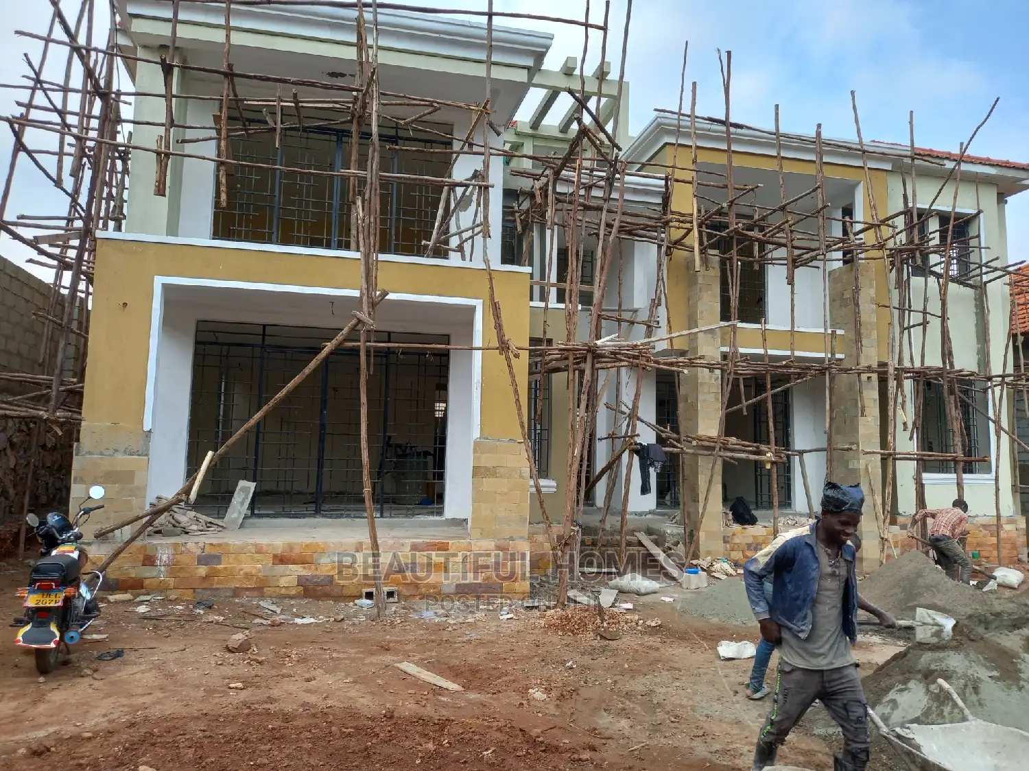 Furnished 6bdrm Mansion in Kyanja, Central Division for Sale in Central Division