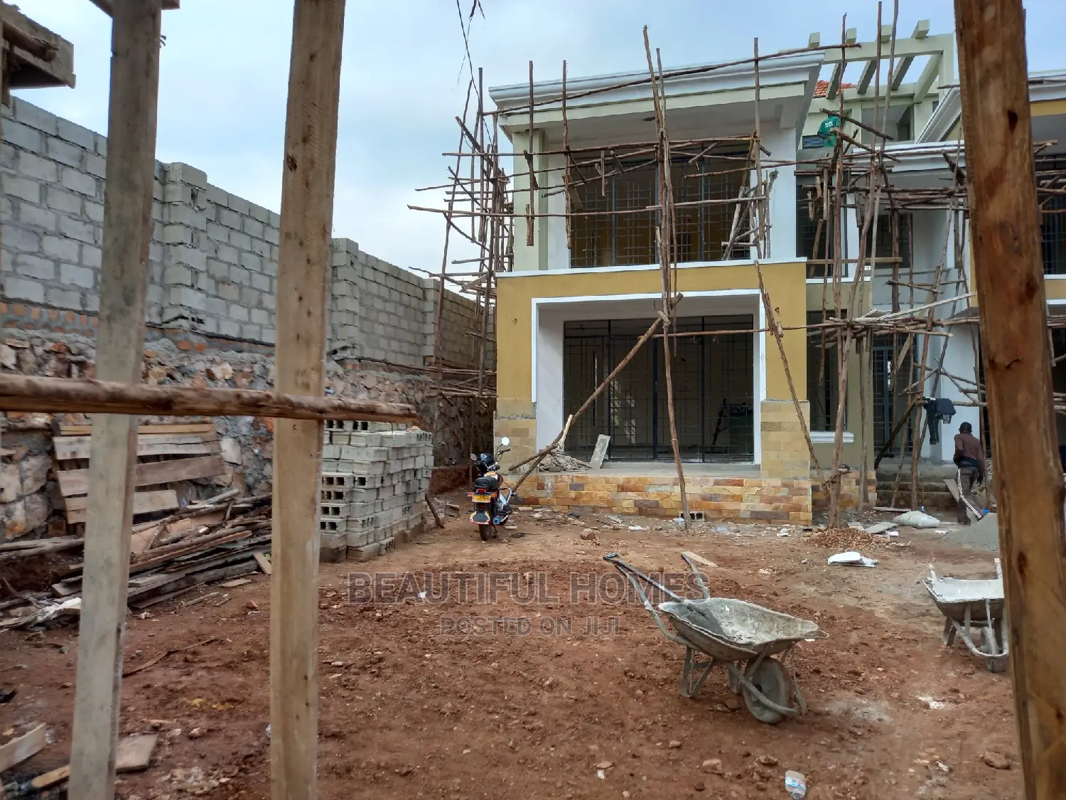 Furnished 6bdrm Mansion in Kyanja, Central Division for Sale in Central Division
