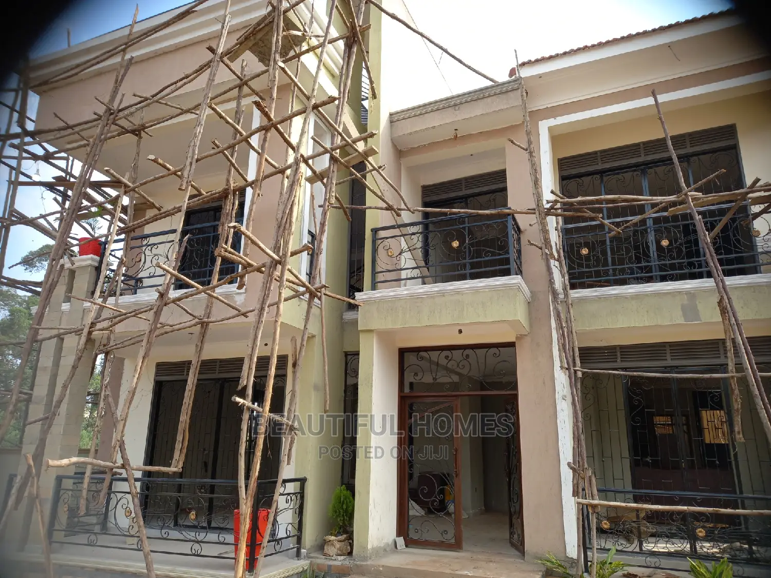 Furnished 6bdrm Mansion in Kyanja, Central Division for Sale in Central Division
