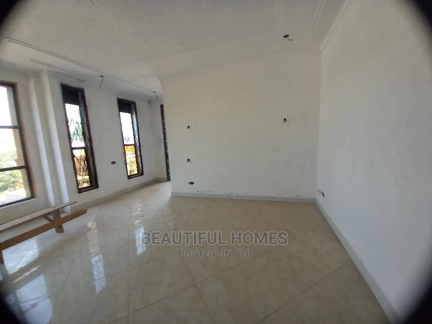 Furnished 5bdrm Mansion in Kyanja, Central Division for Sale in Central Division