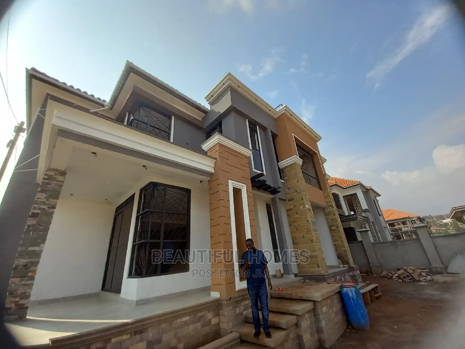 Furnished 5bdrm Mansion in Kyanja, Central Division for Sale in Central Division
