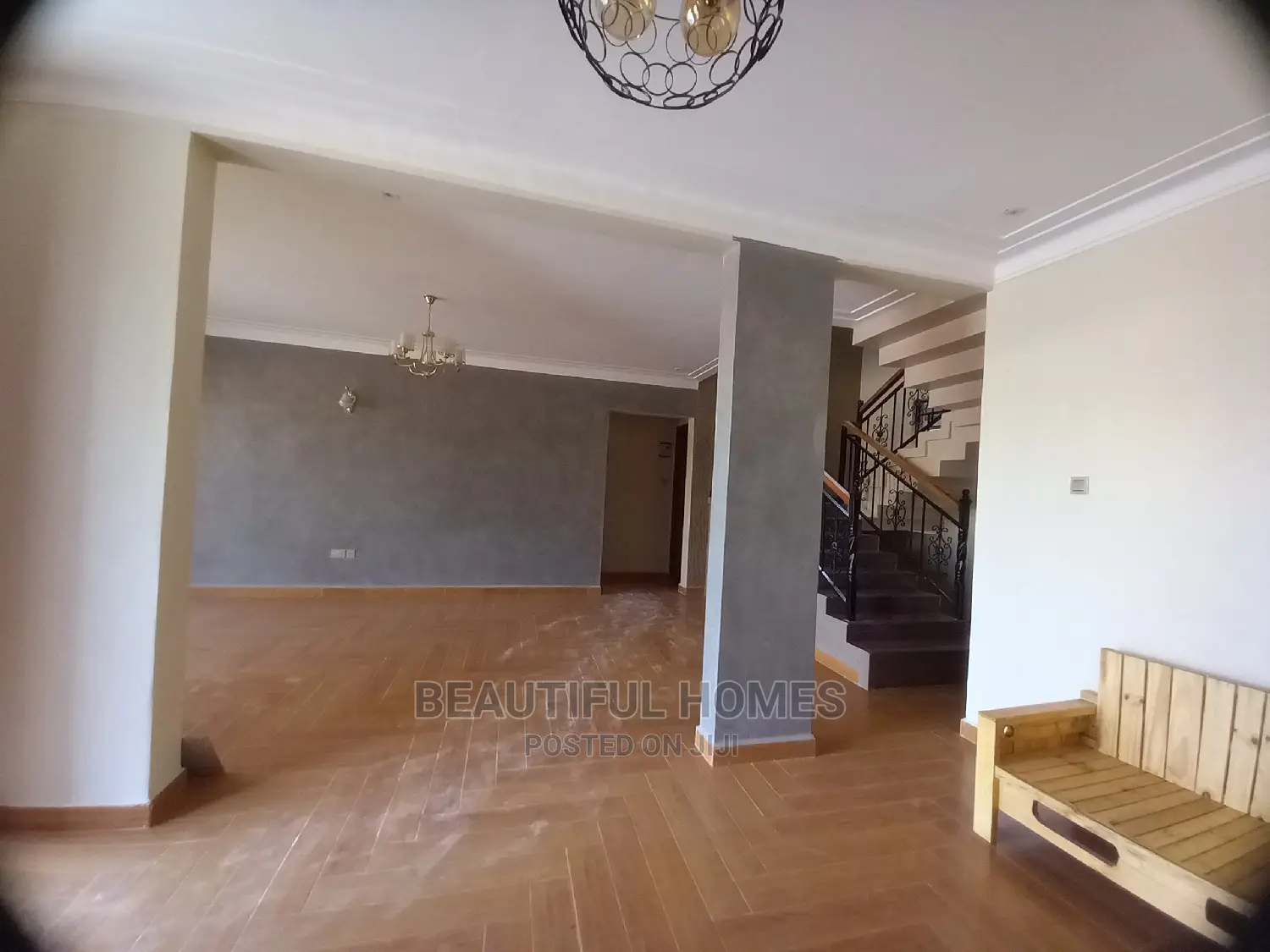Furnished 6bdrm Mansion in Kyanja Rich Estate, Central Division in Central Division